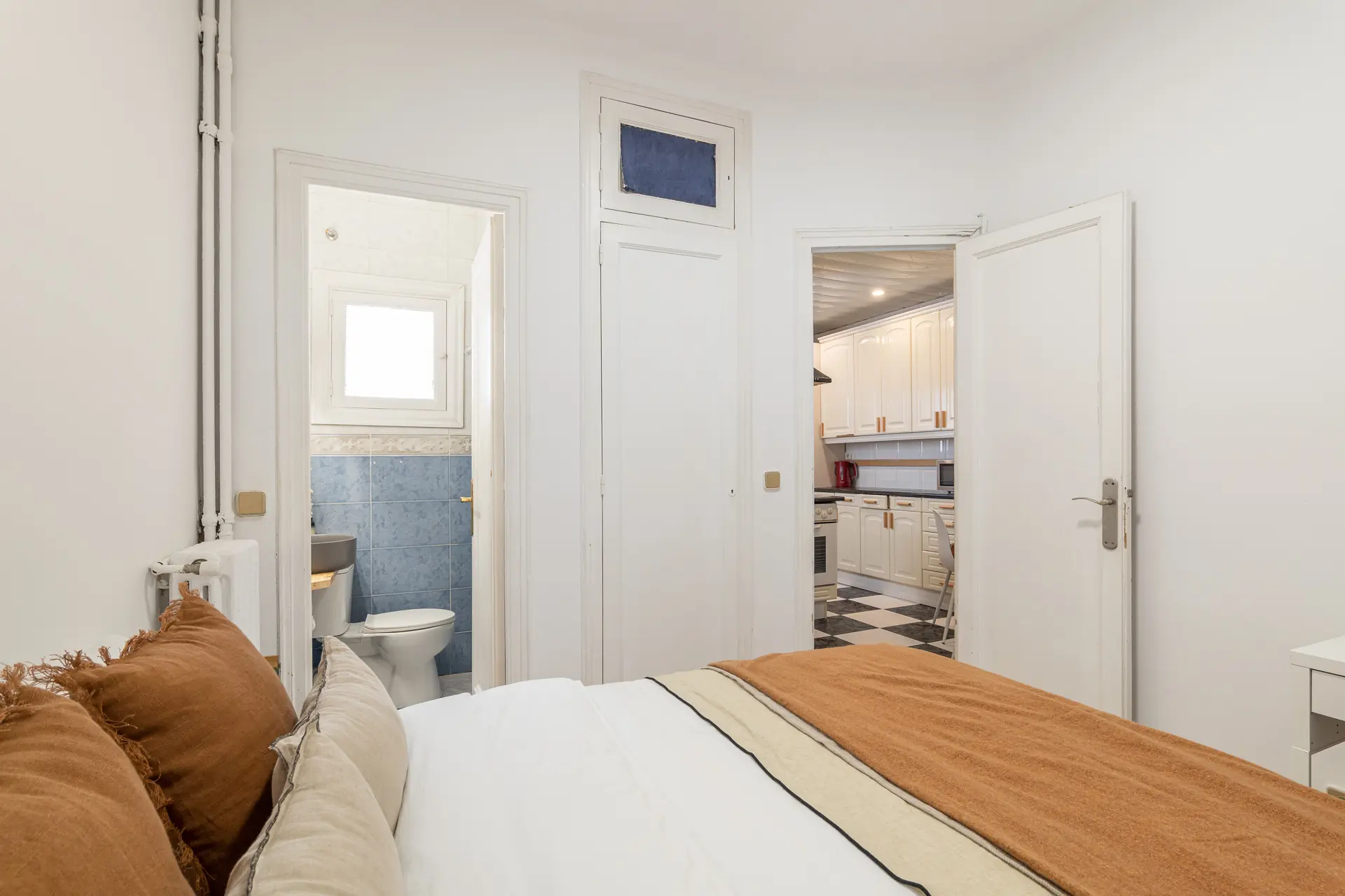 Private room in Barcelona photo 2