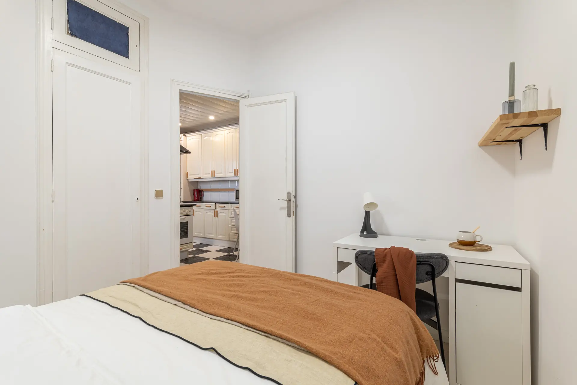 Private room in Barcelona photo 3