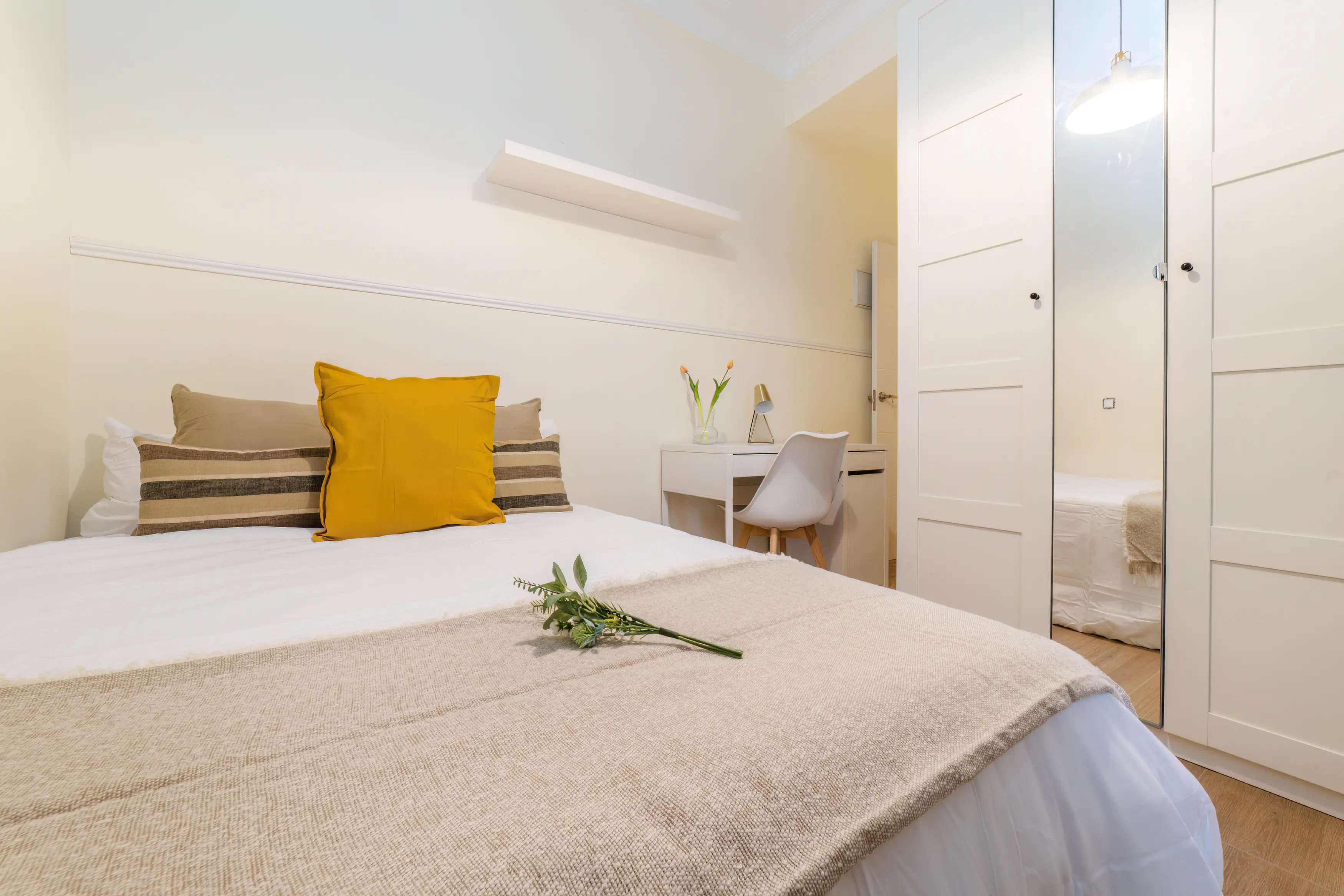 Private room in Madrid photo 2