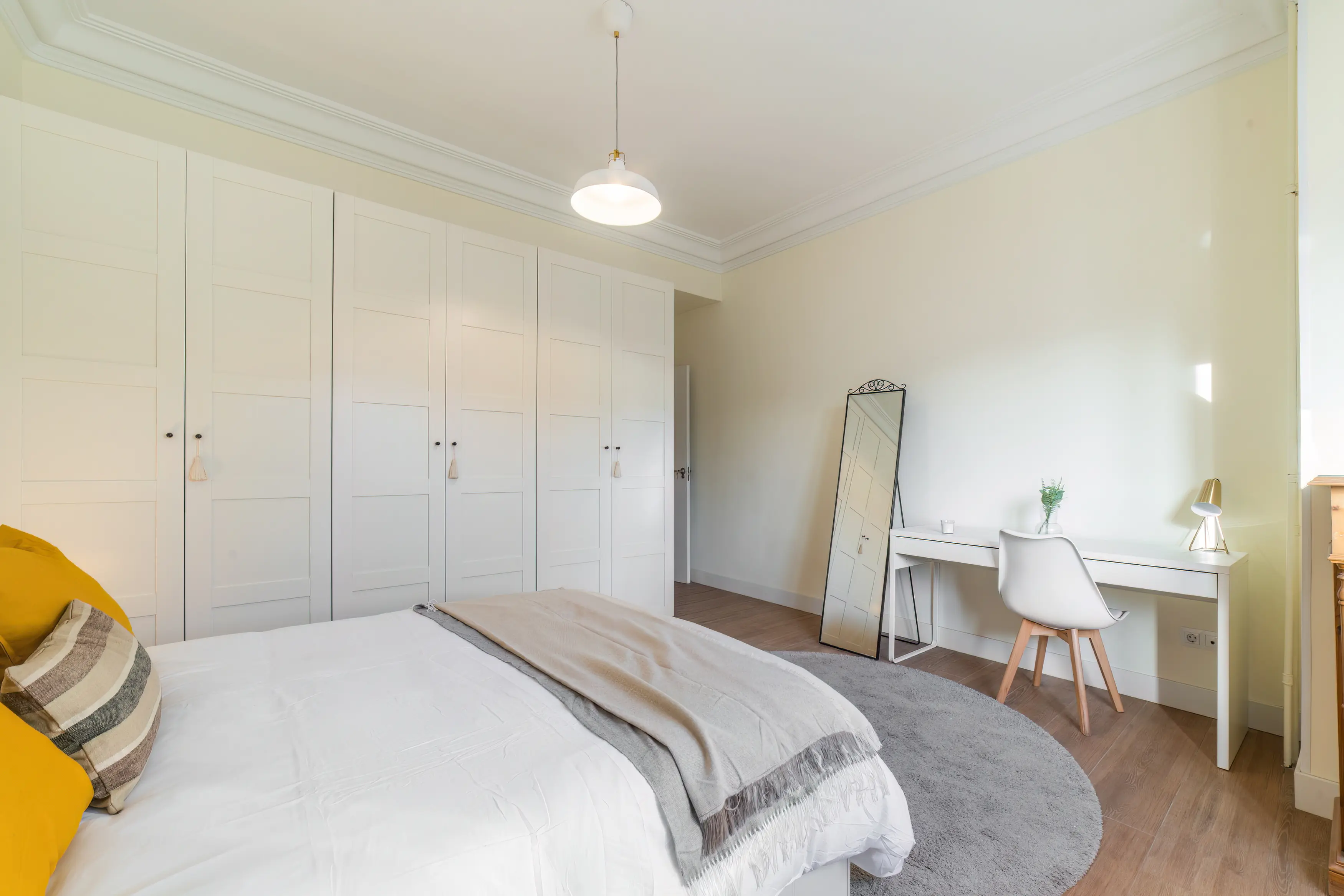 Private room in Madrid photo 4