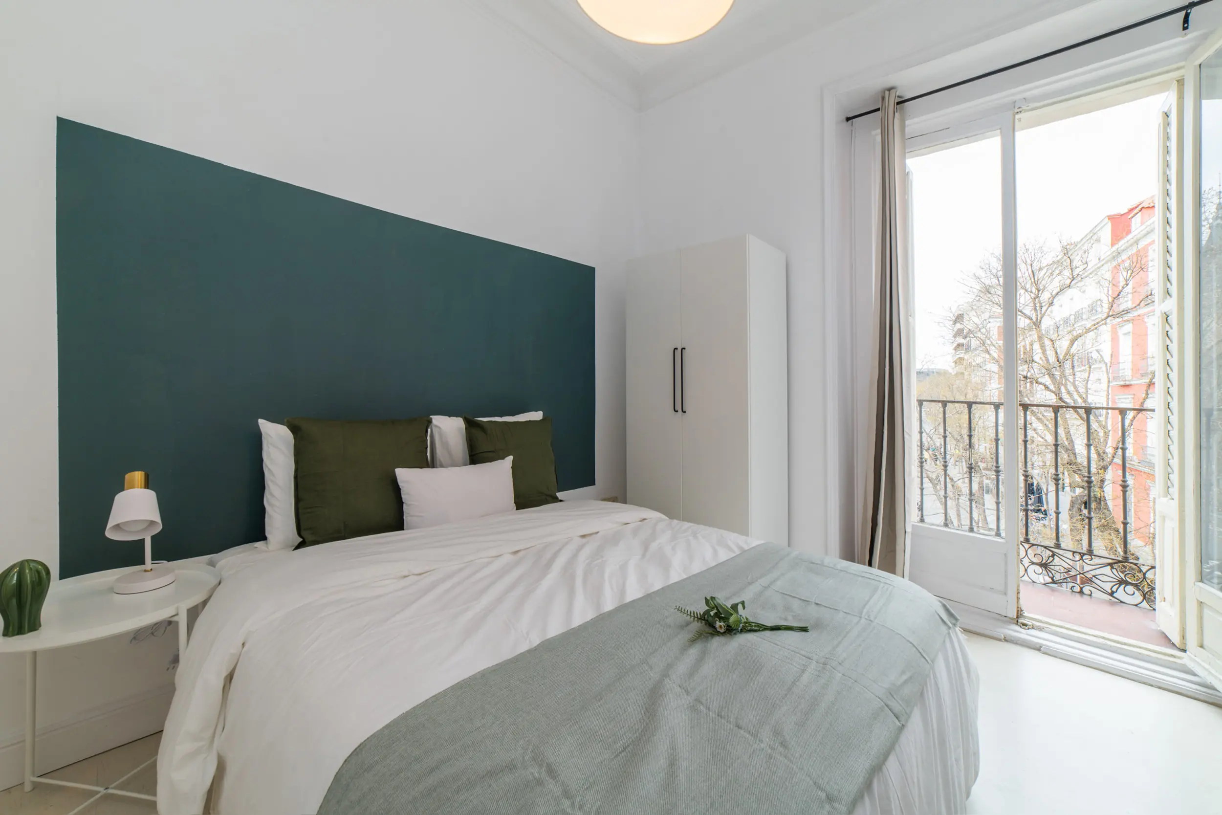 Private room in Madrid photo 5