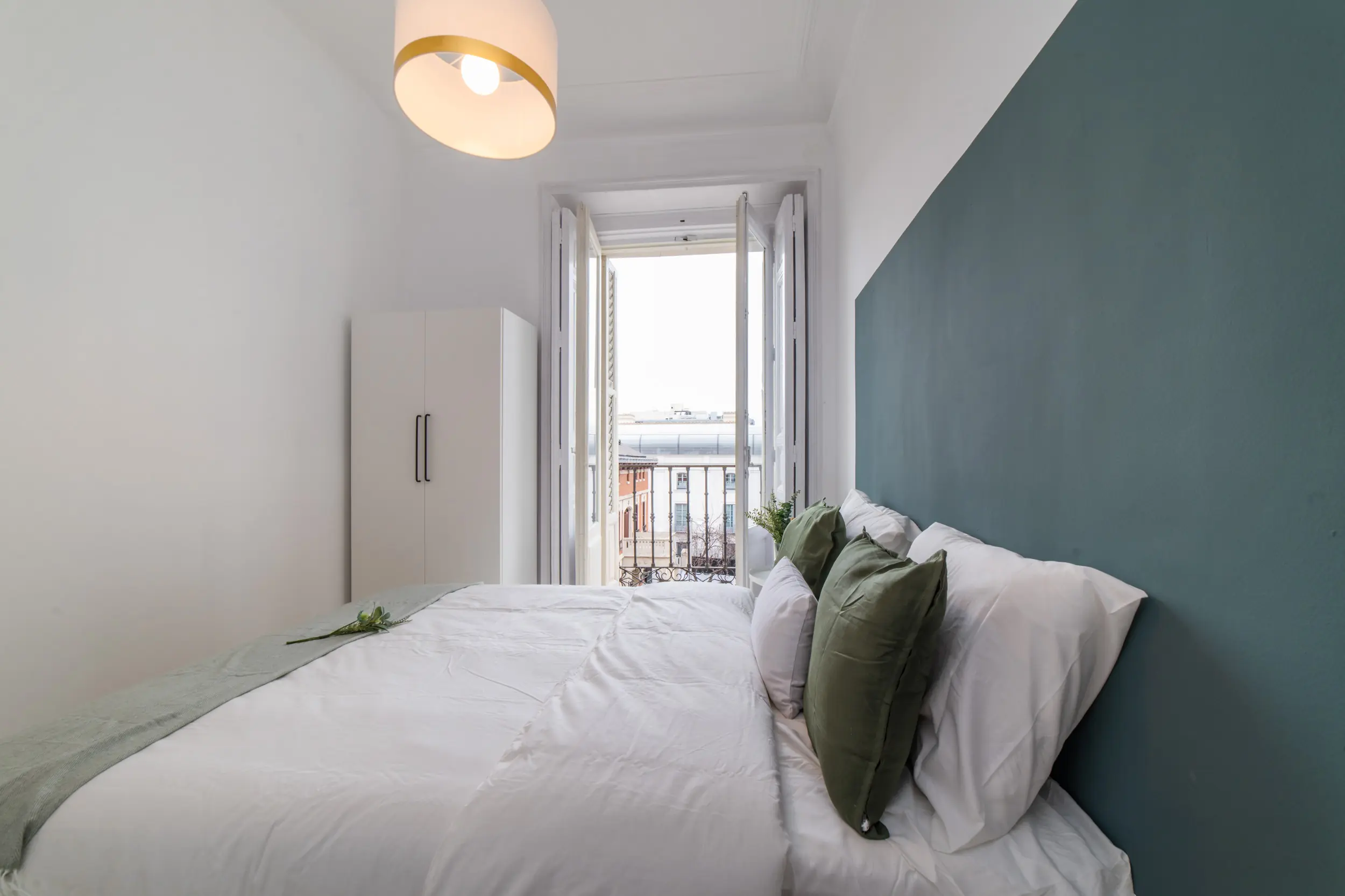 Private room in Madrid photo 4