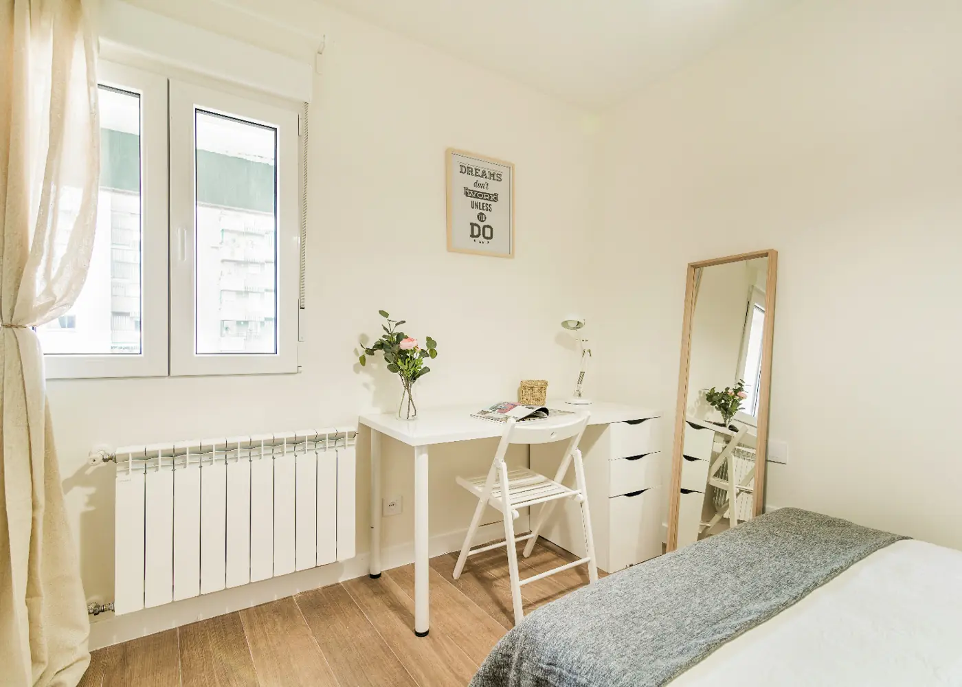 Private room in Madrid photo 2