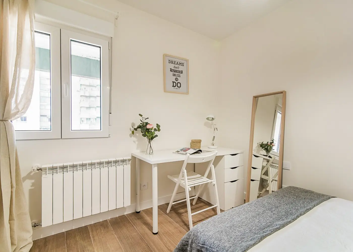 Private room in Madrid photo 2