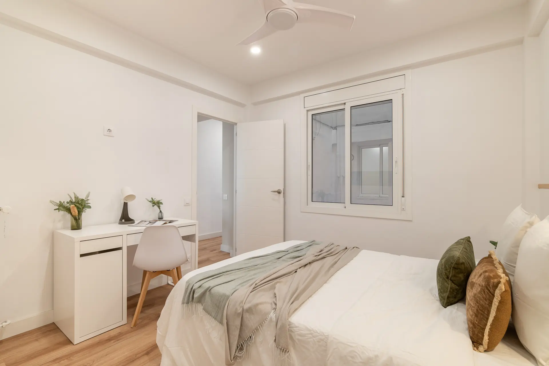 Private room in Barcelona photo 3