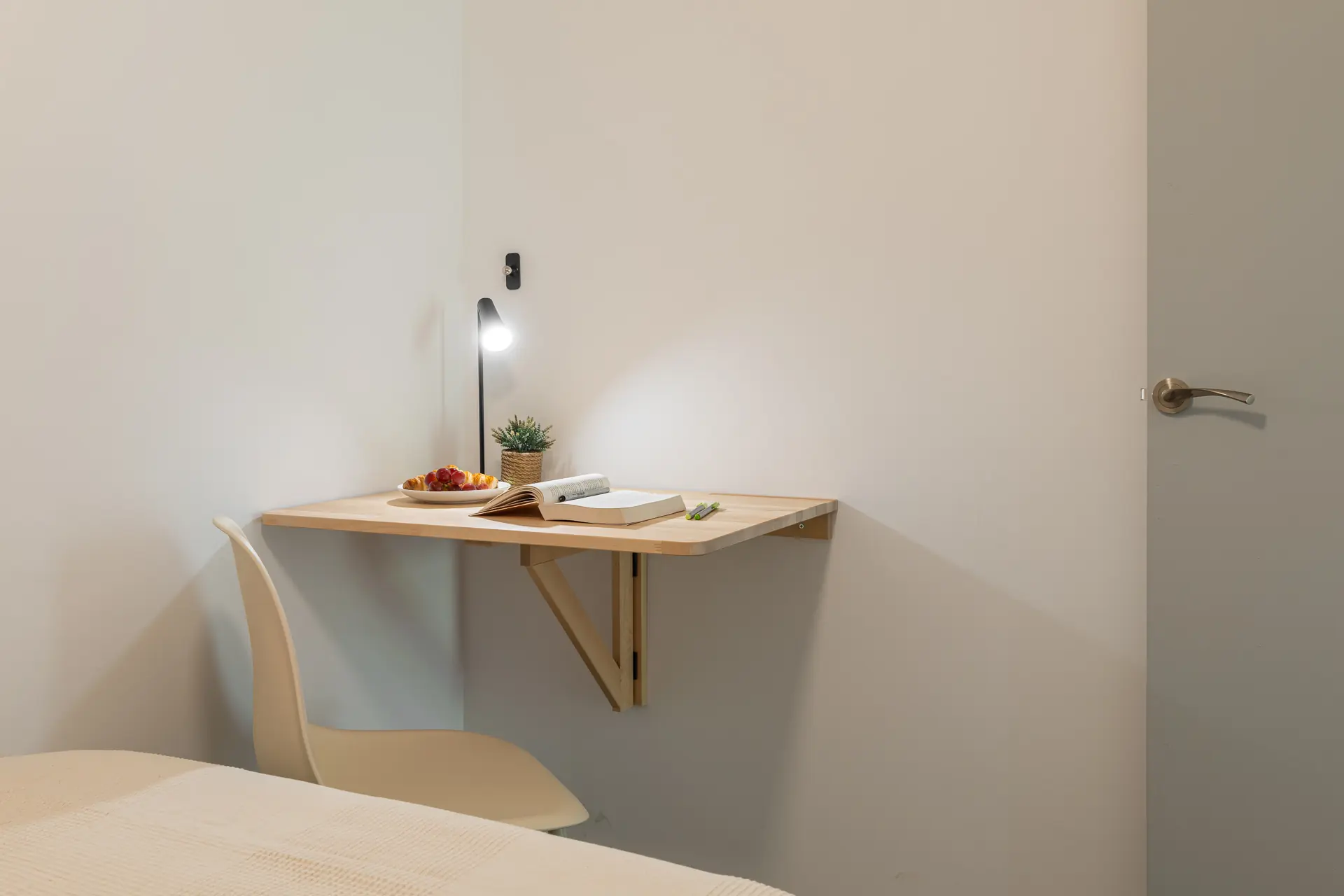 Private room in Barcelona photo 3