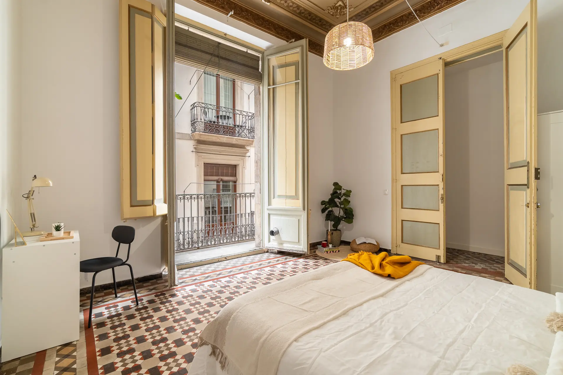 Private room in Barcelona photo 3