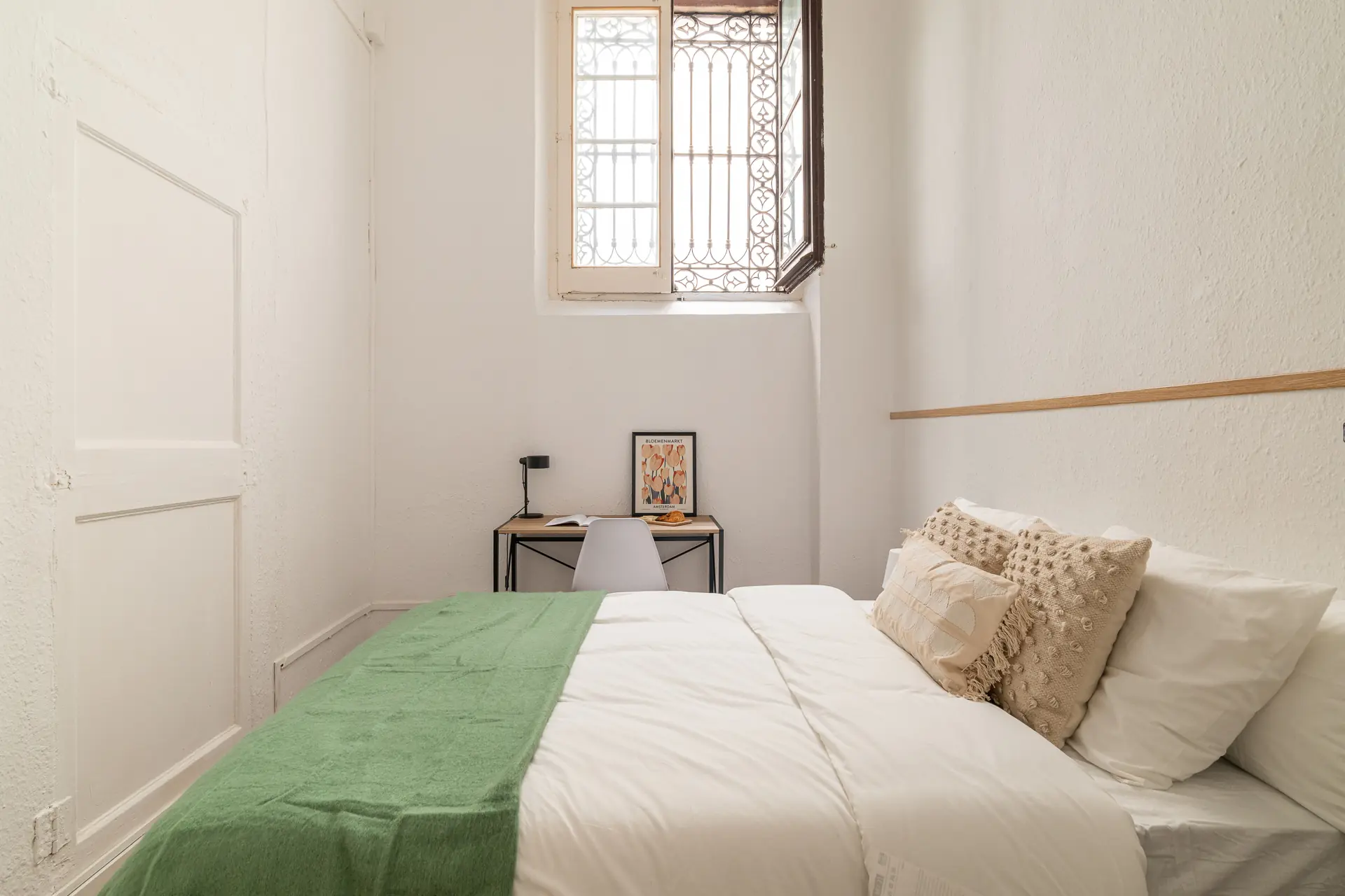 Private room in Barcelona photo 3