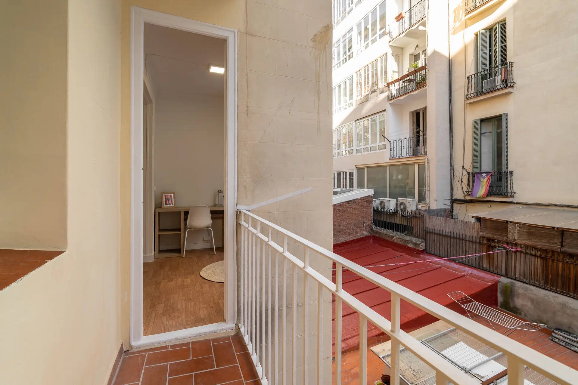 Private room in Barcelona photo 2