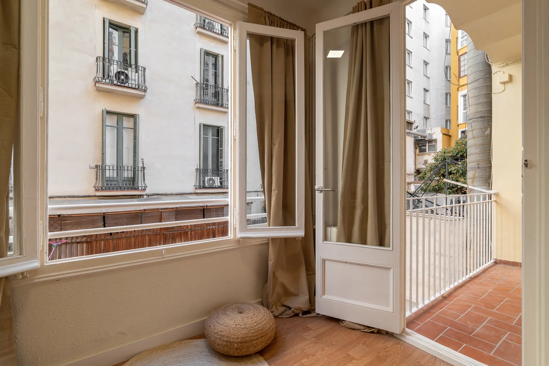 Private room in Barcelona photo 3