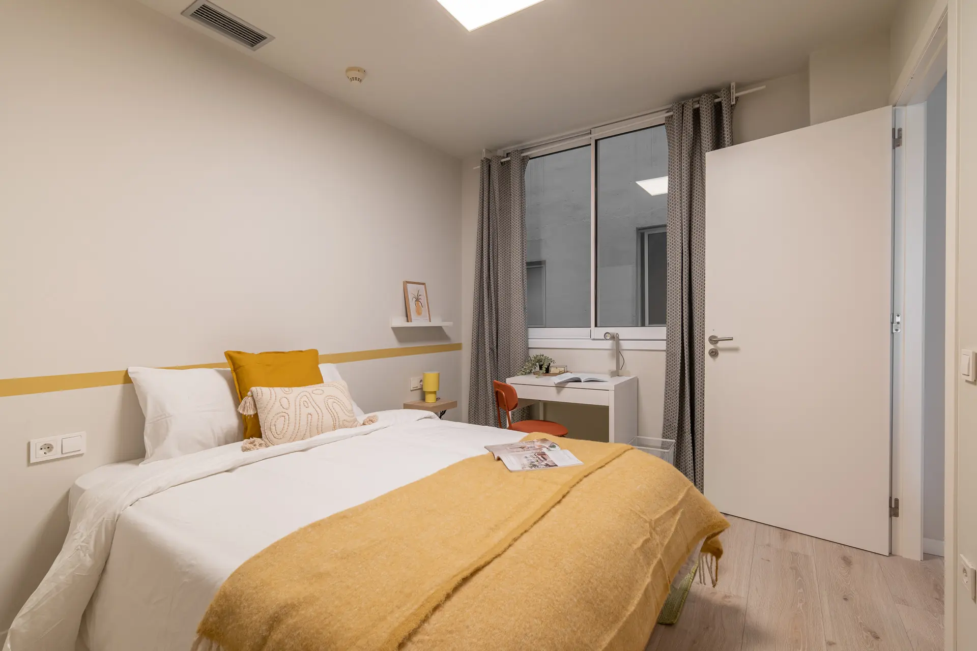 Private room in Barcelona photo 2