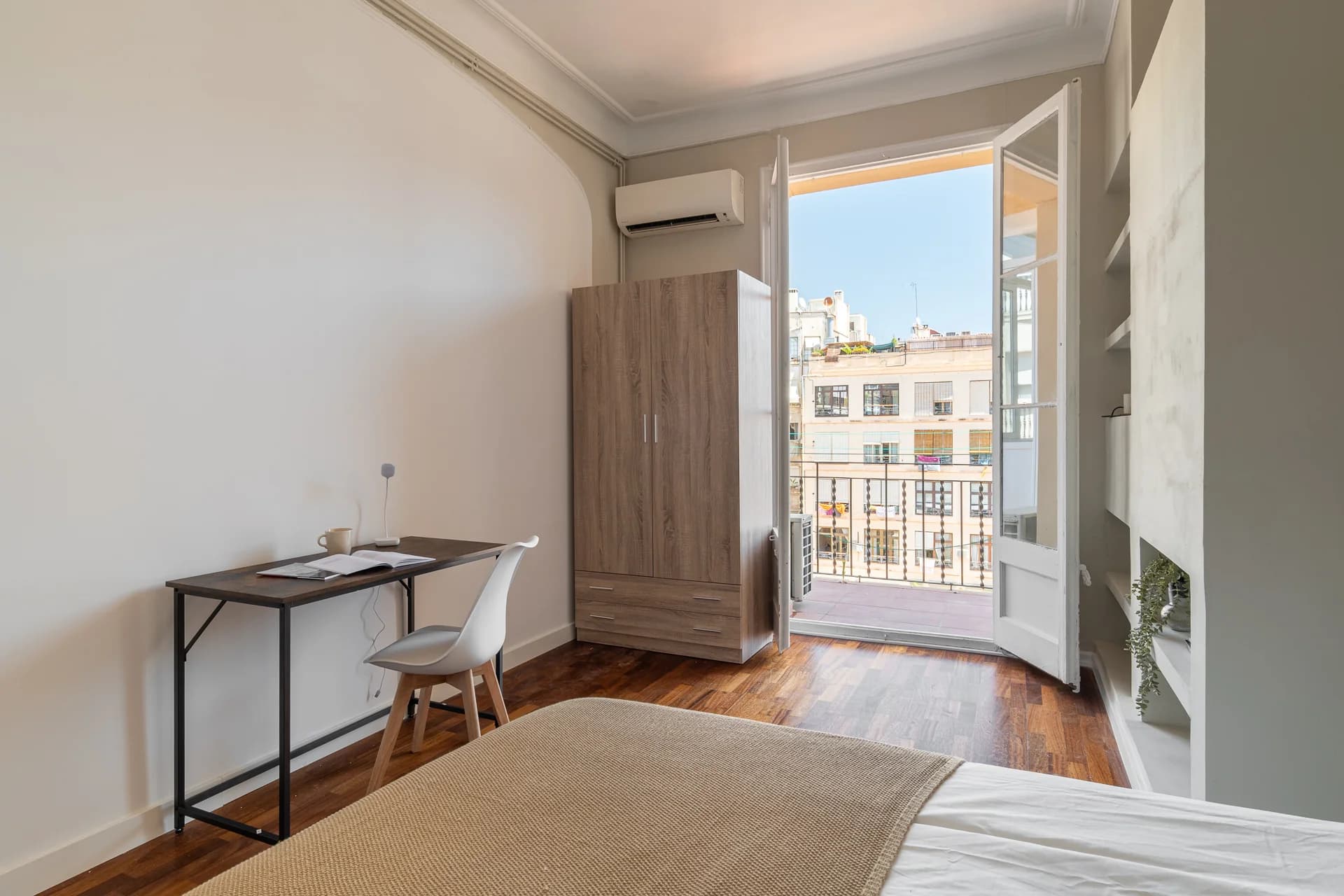 Private room in Barcelona photo 3