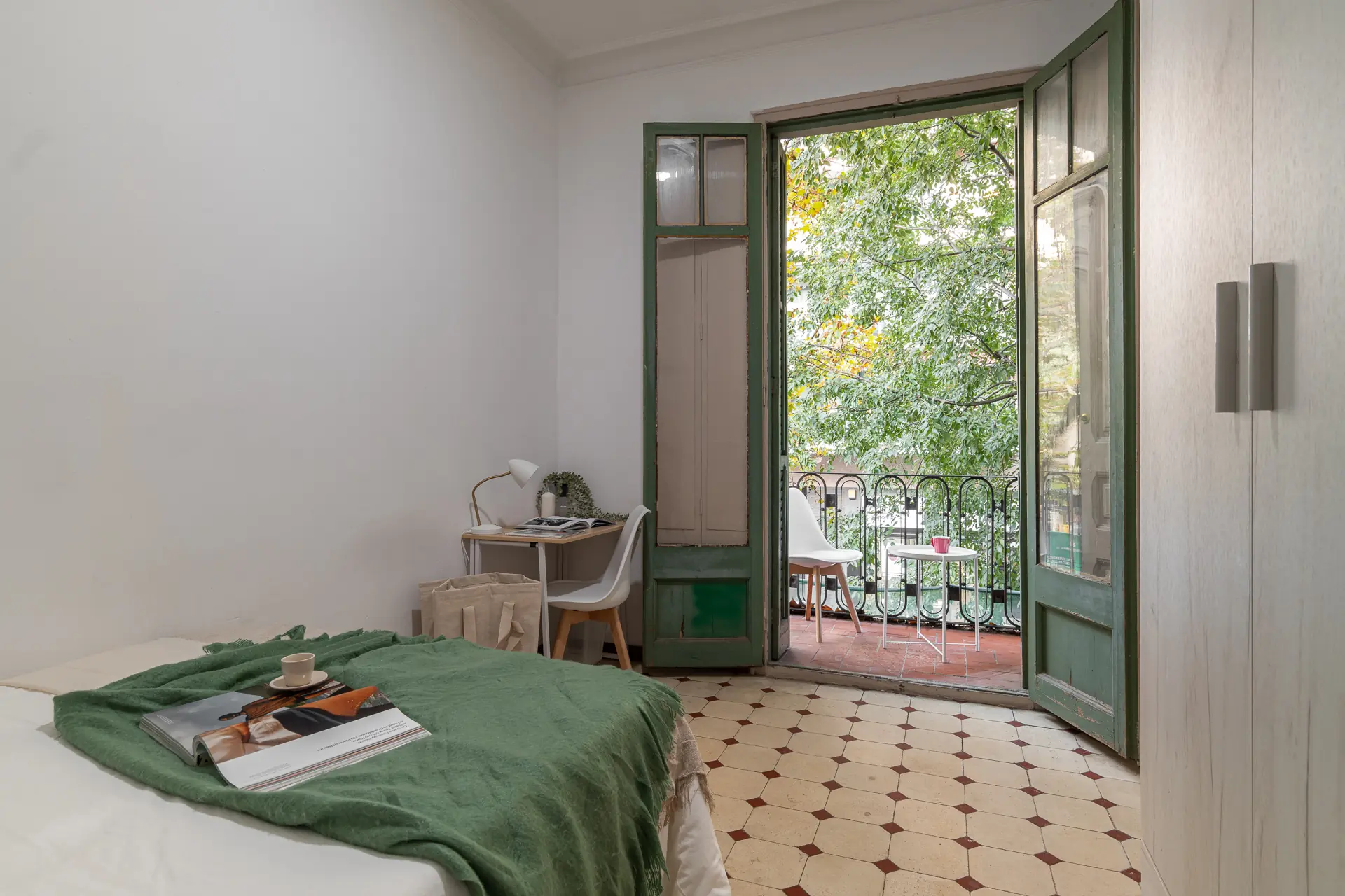 Private room in Barcelona photo 3