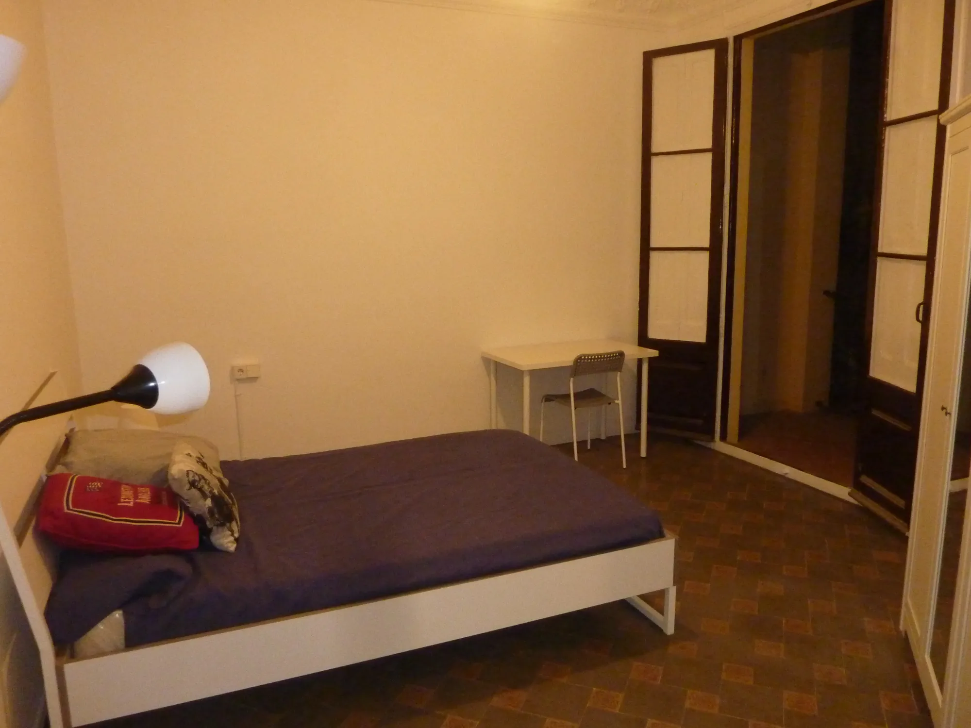 Private room in Barcelona photo 4