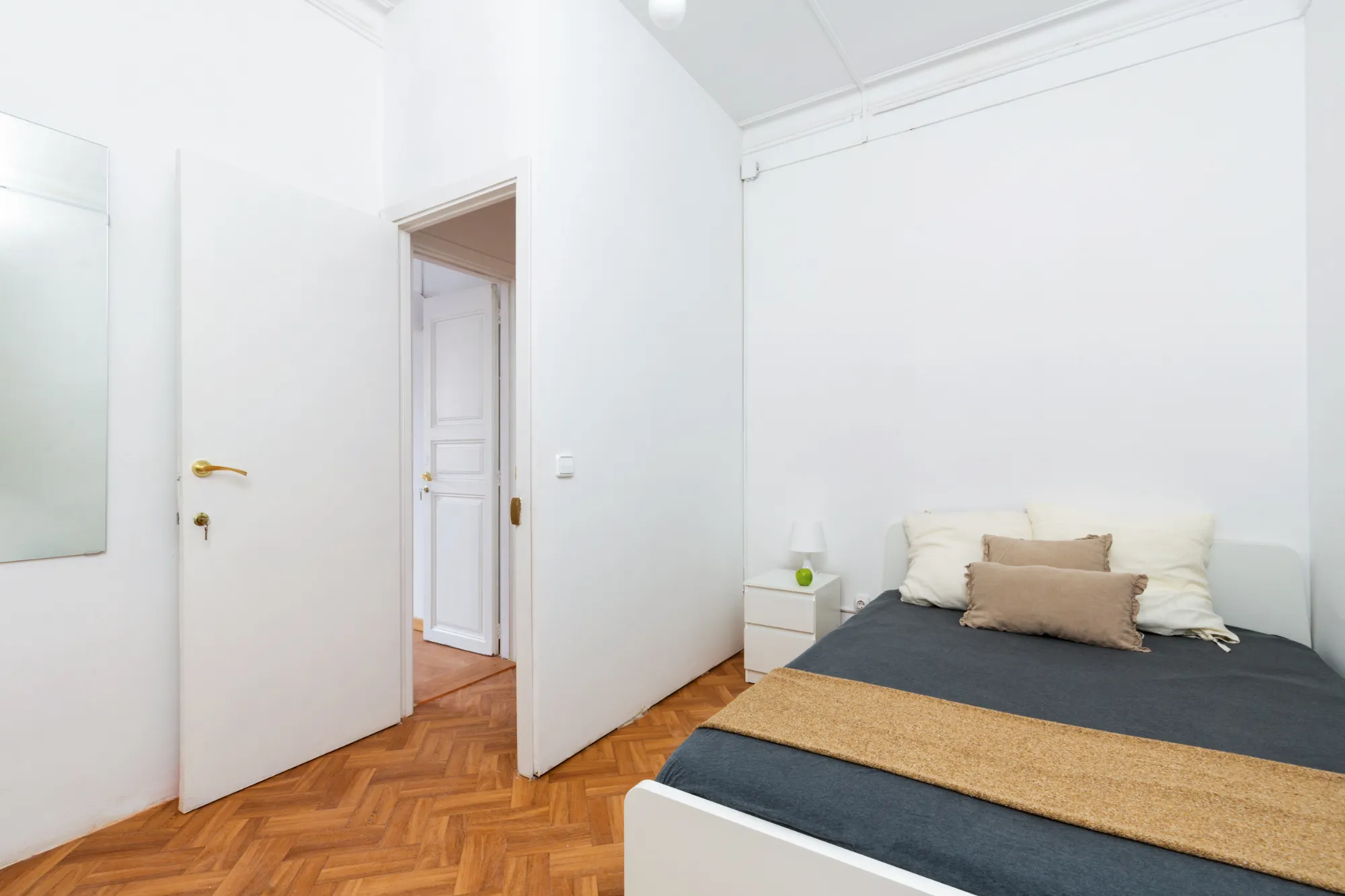 Private room in Barcelona photo 2