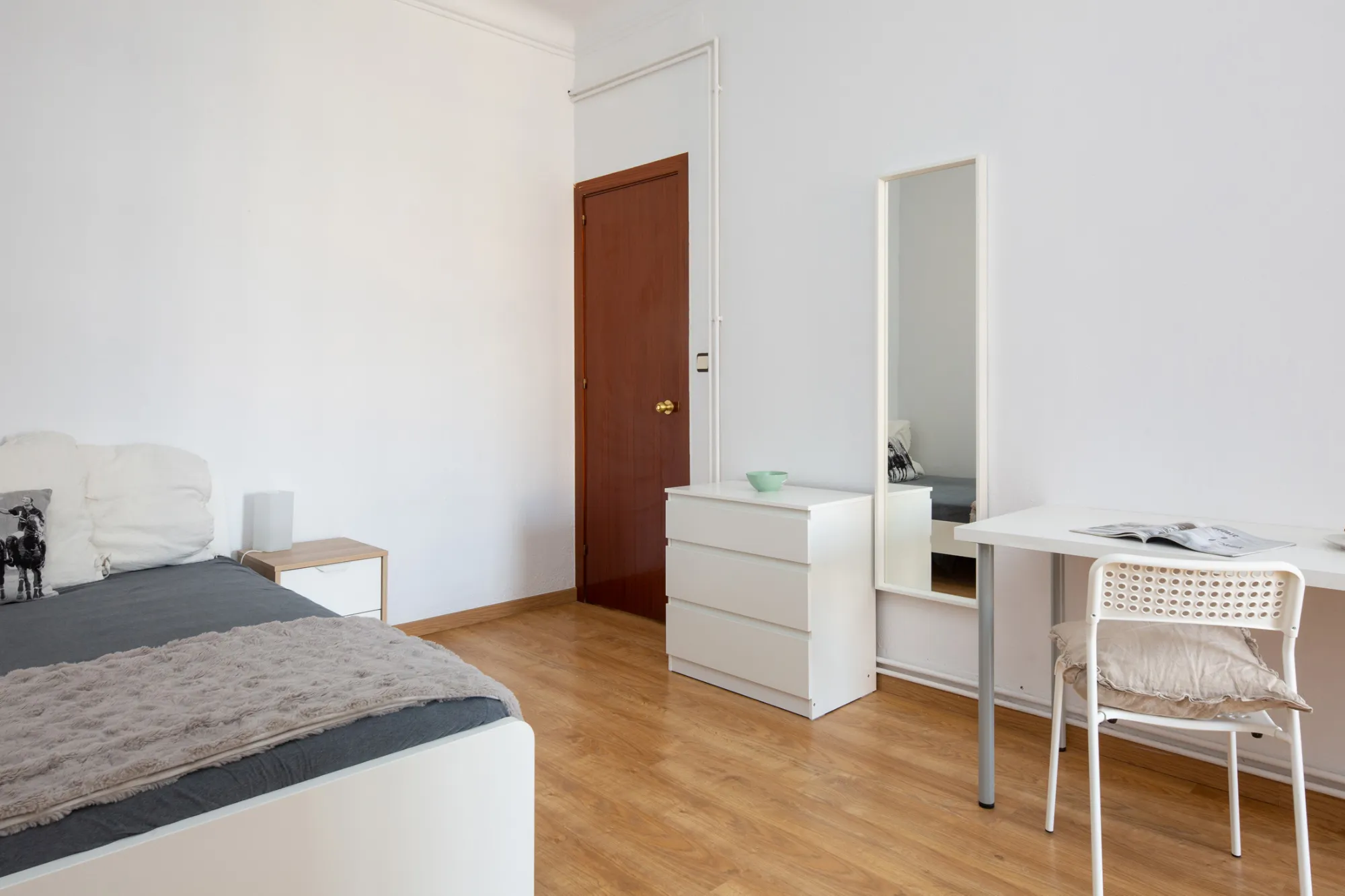 Private room in Barcelona photo 3