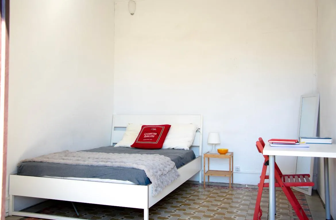 Private room in Barcelona photo 3