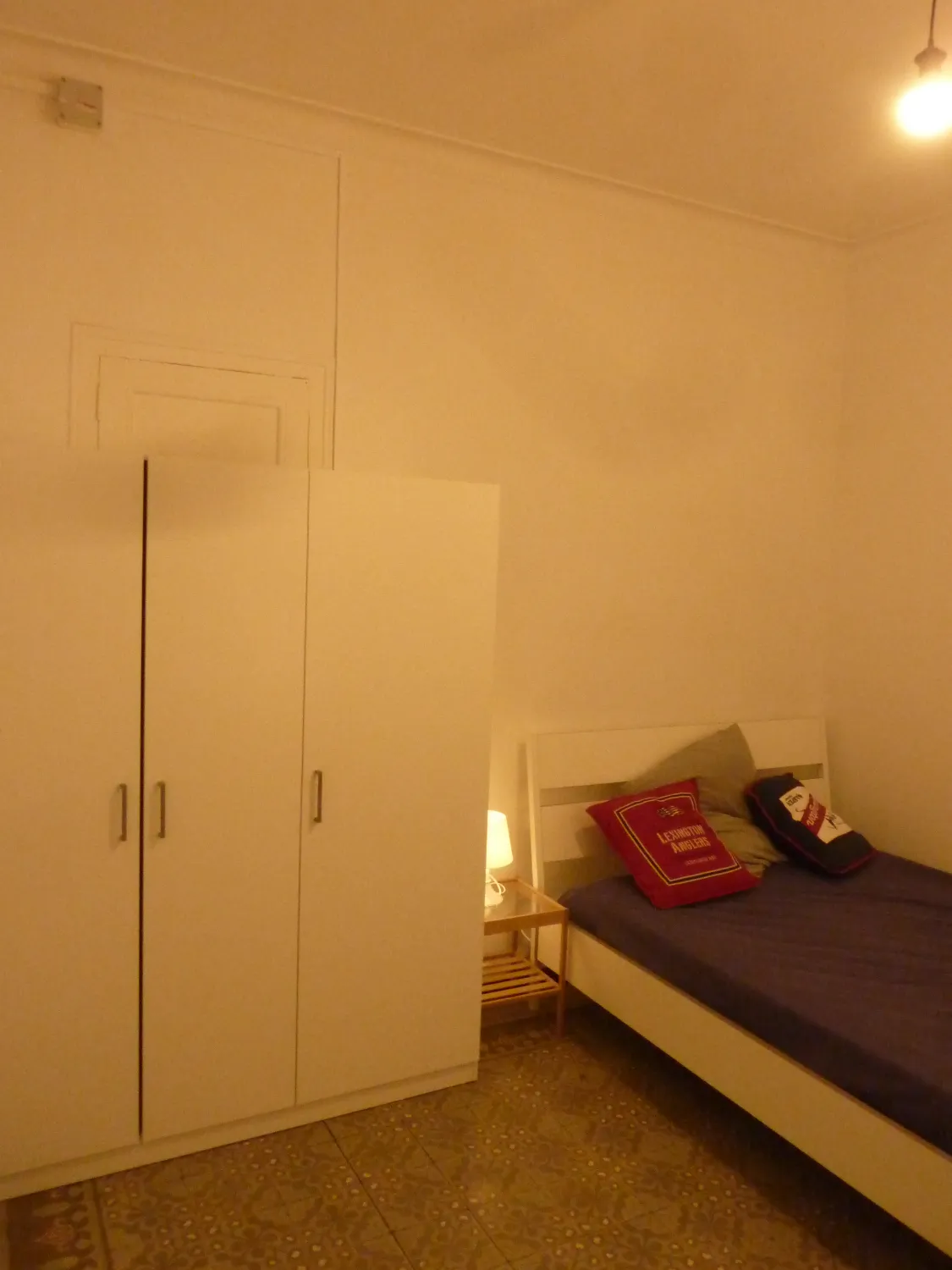 Private room in Barcelona photo 3