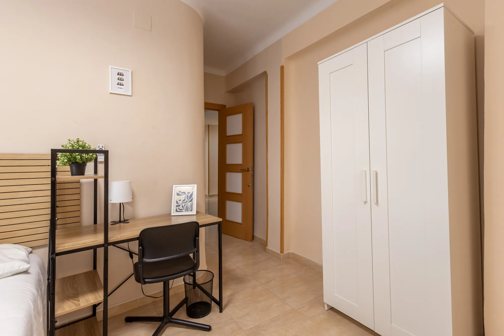 Private room in Granada photo 3