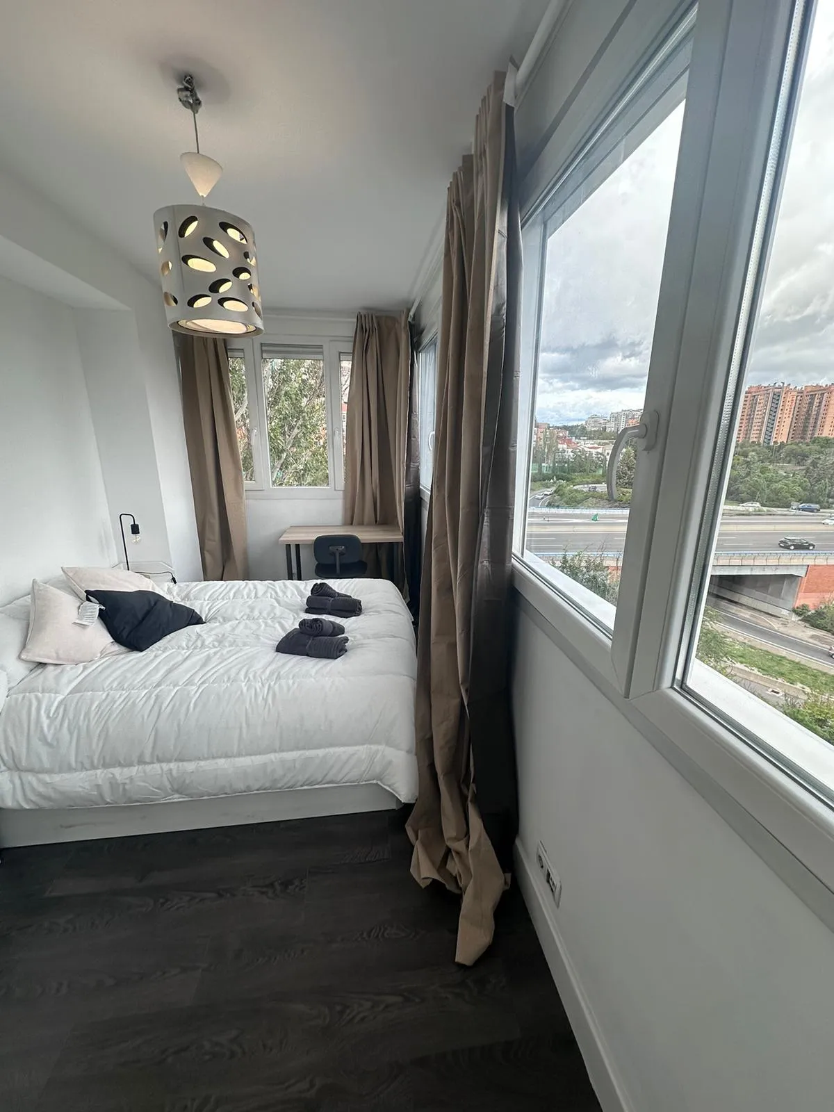 Private room in Madrid photo 2