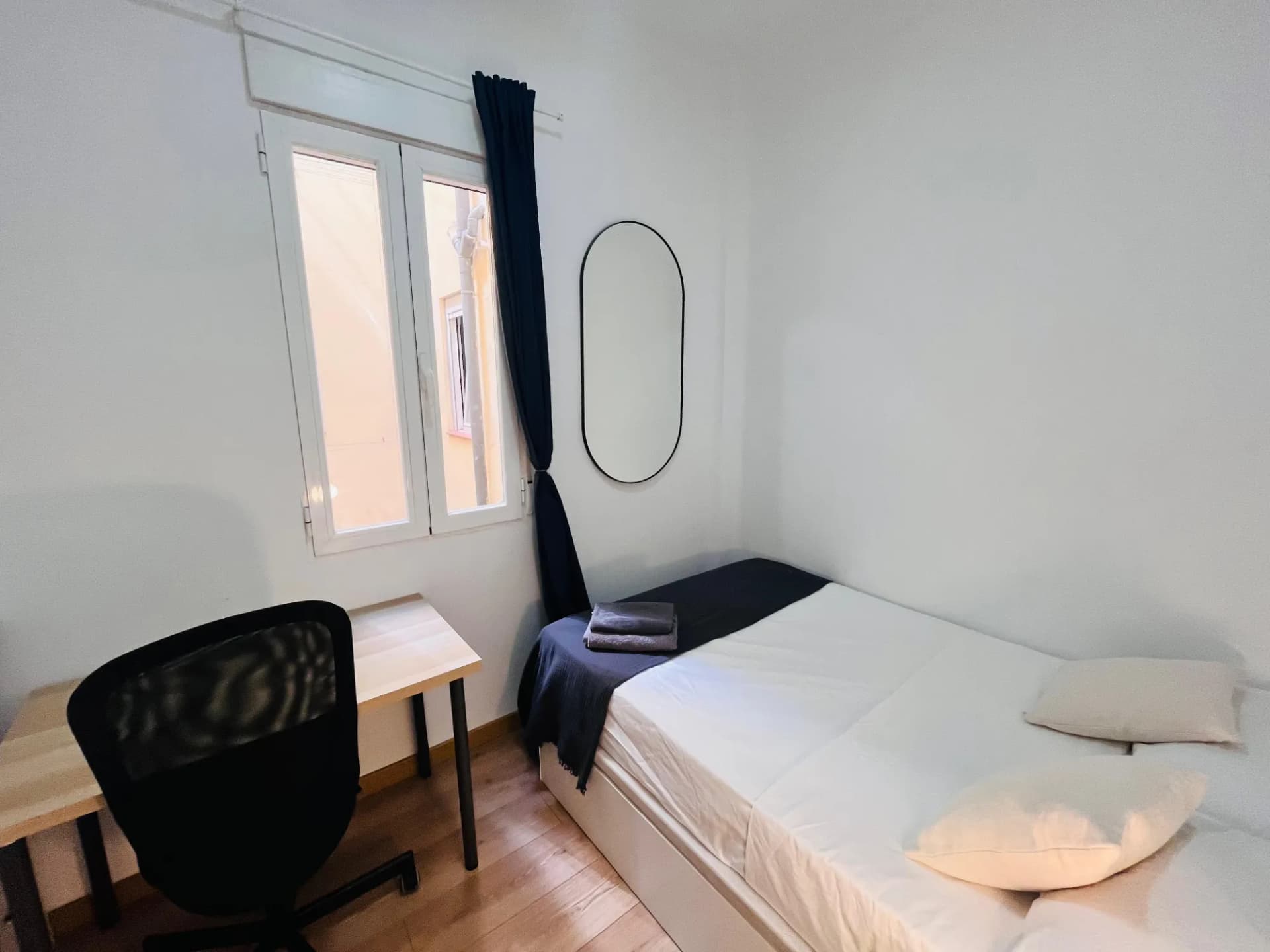 Stanza privata a Madrid photo 4