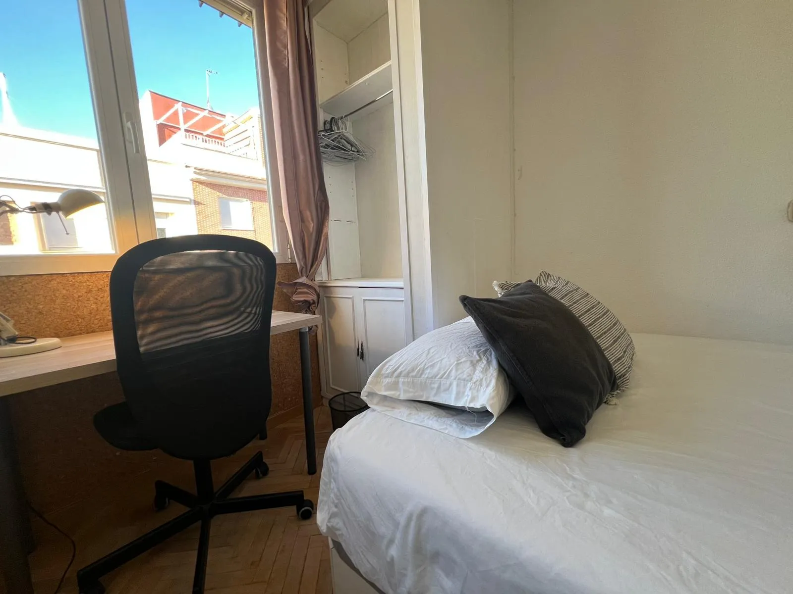 Habitación privada en Madrid photo 5
