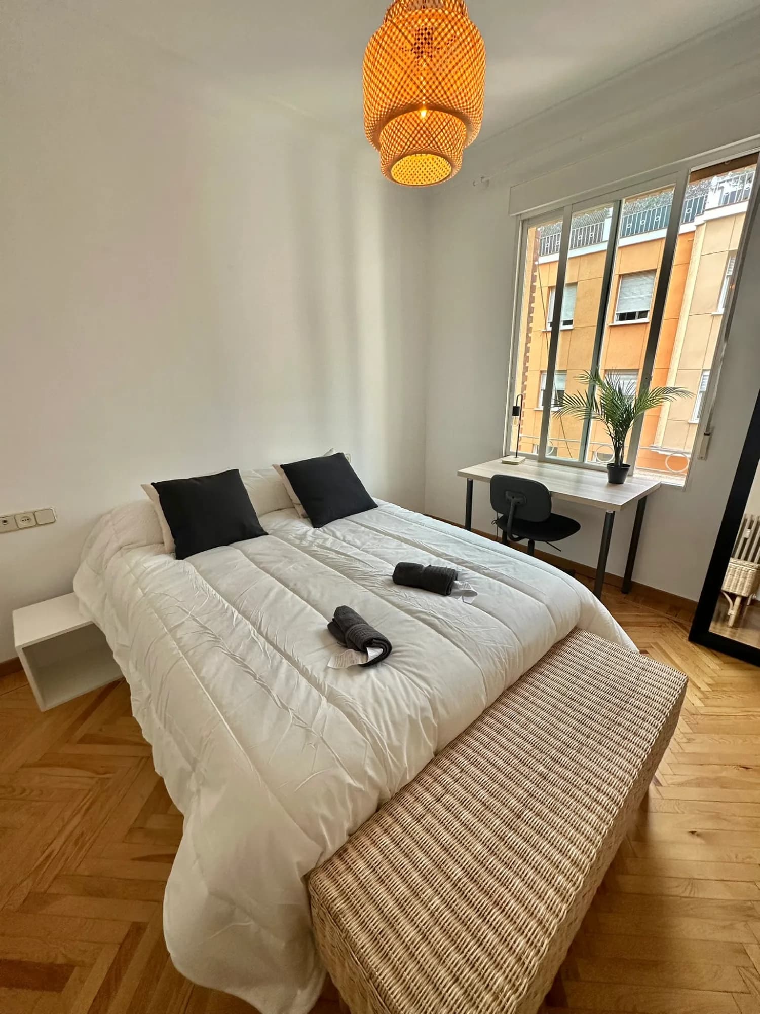 Private room in Madrid photo 2