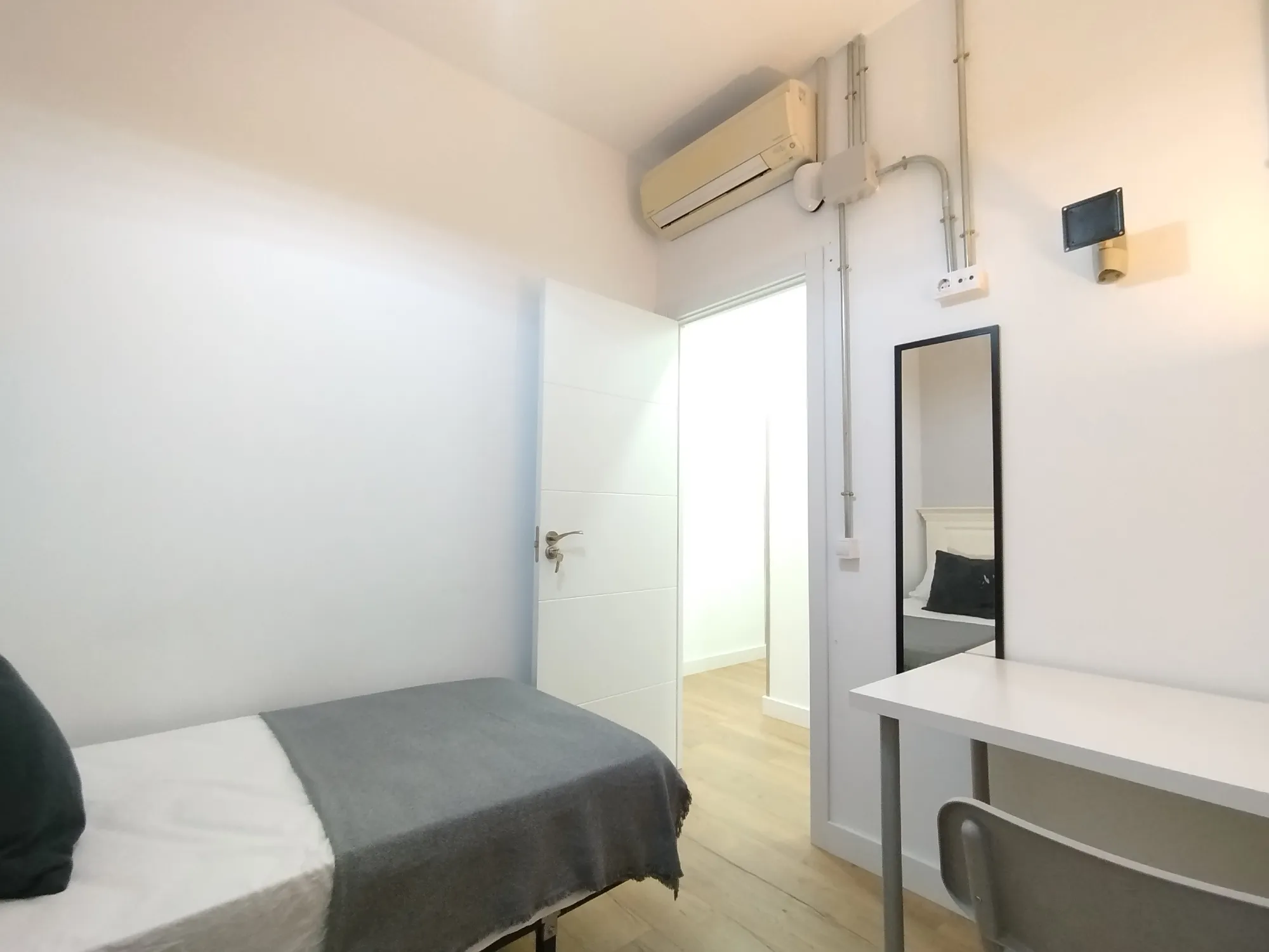 Habitación privada en Madrid photo 3