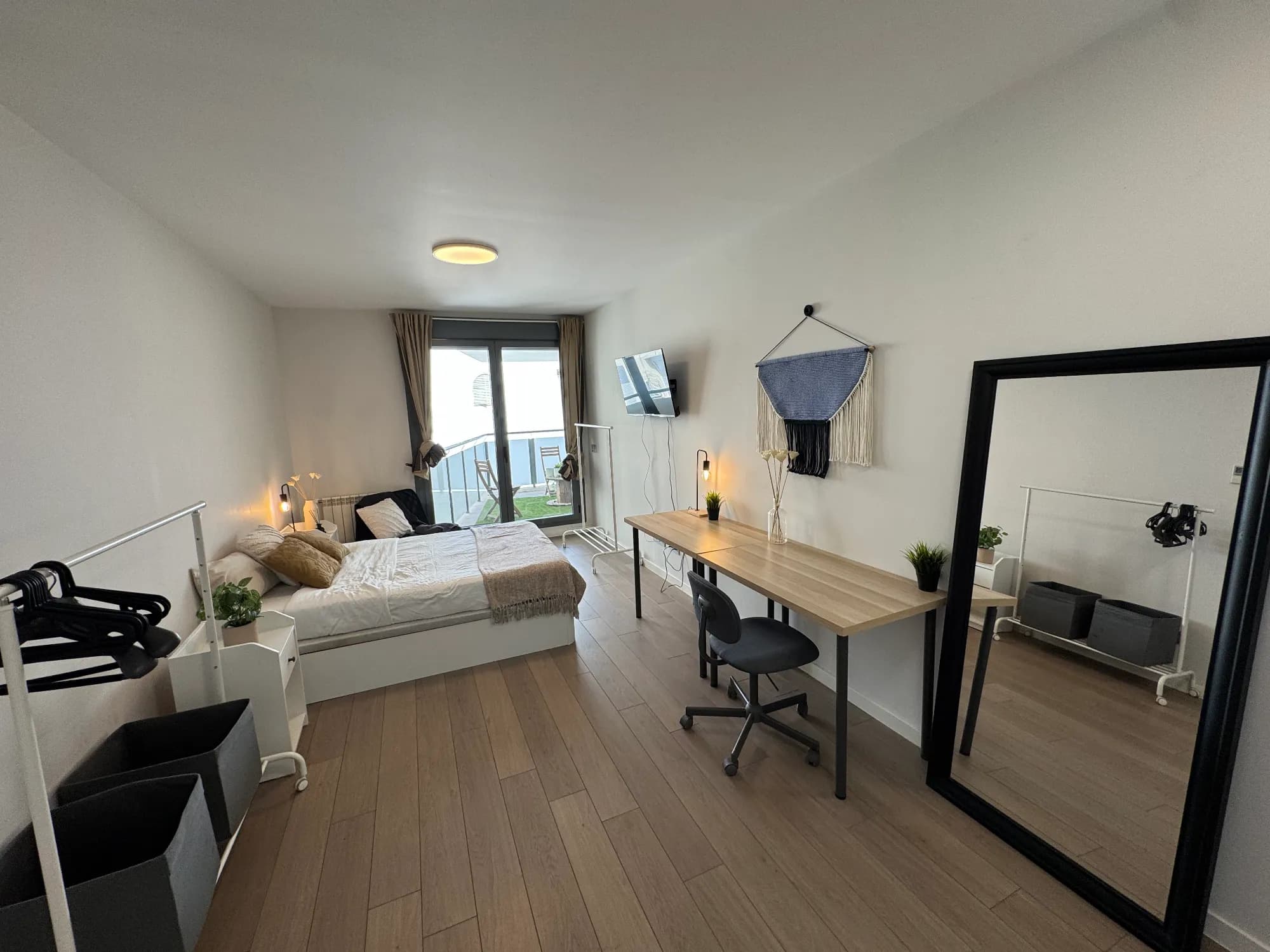 Private room in Madrid photo 4