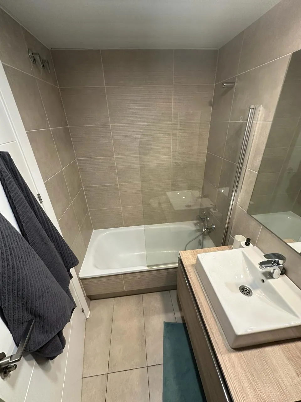 Private room in Madrid photo 5