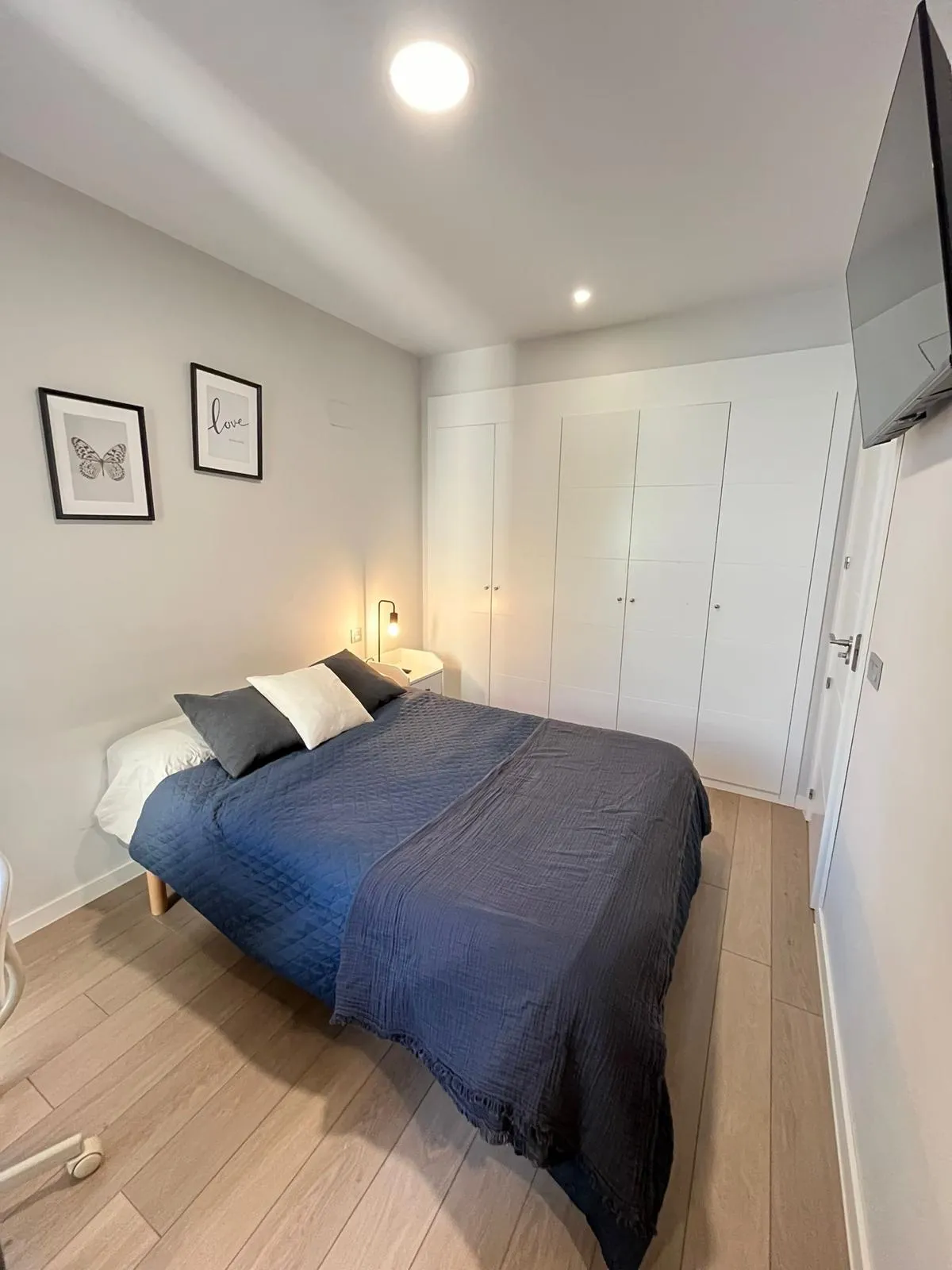 Private room in Madrid photo 3