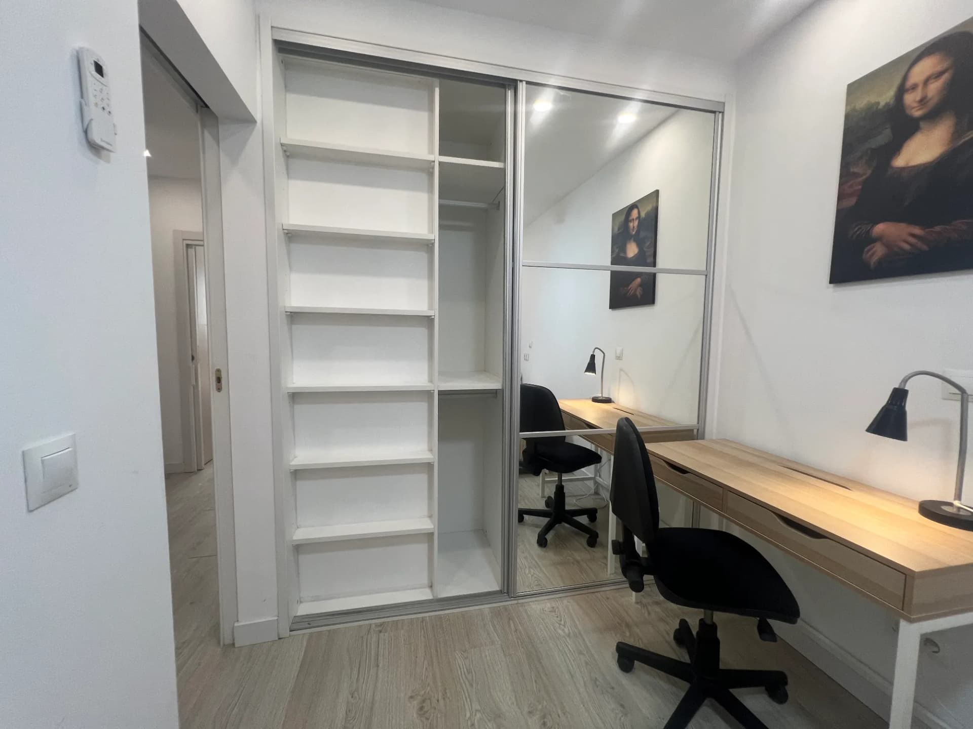 Private room in Madrid photo 4