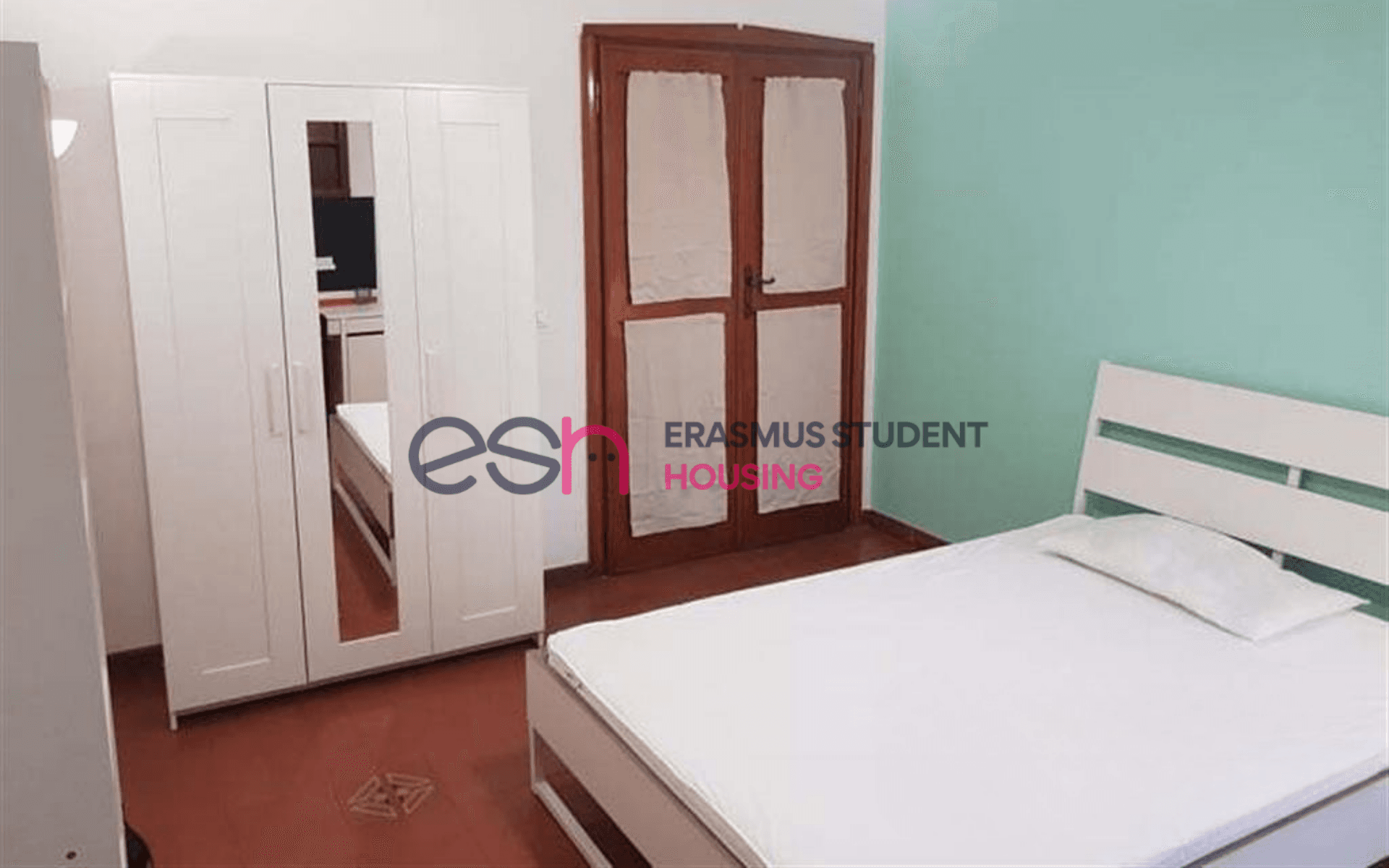 Shared Room in Pisa photo 2