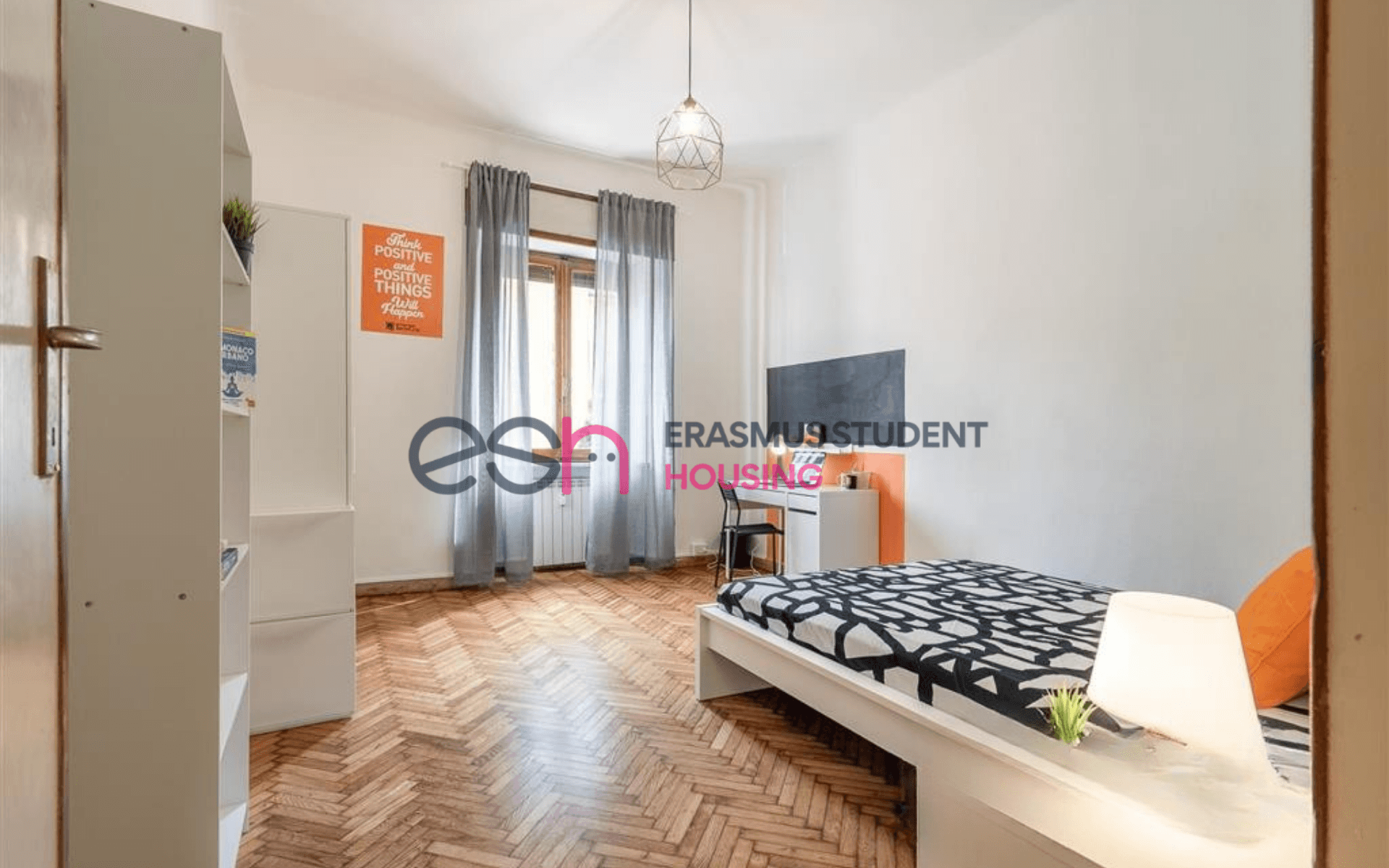 Shared Room in Pisa photo 2