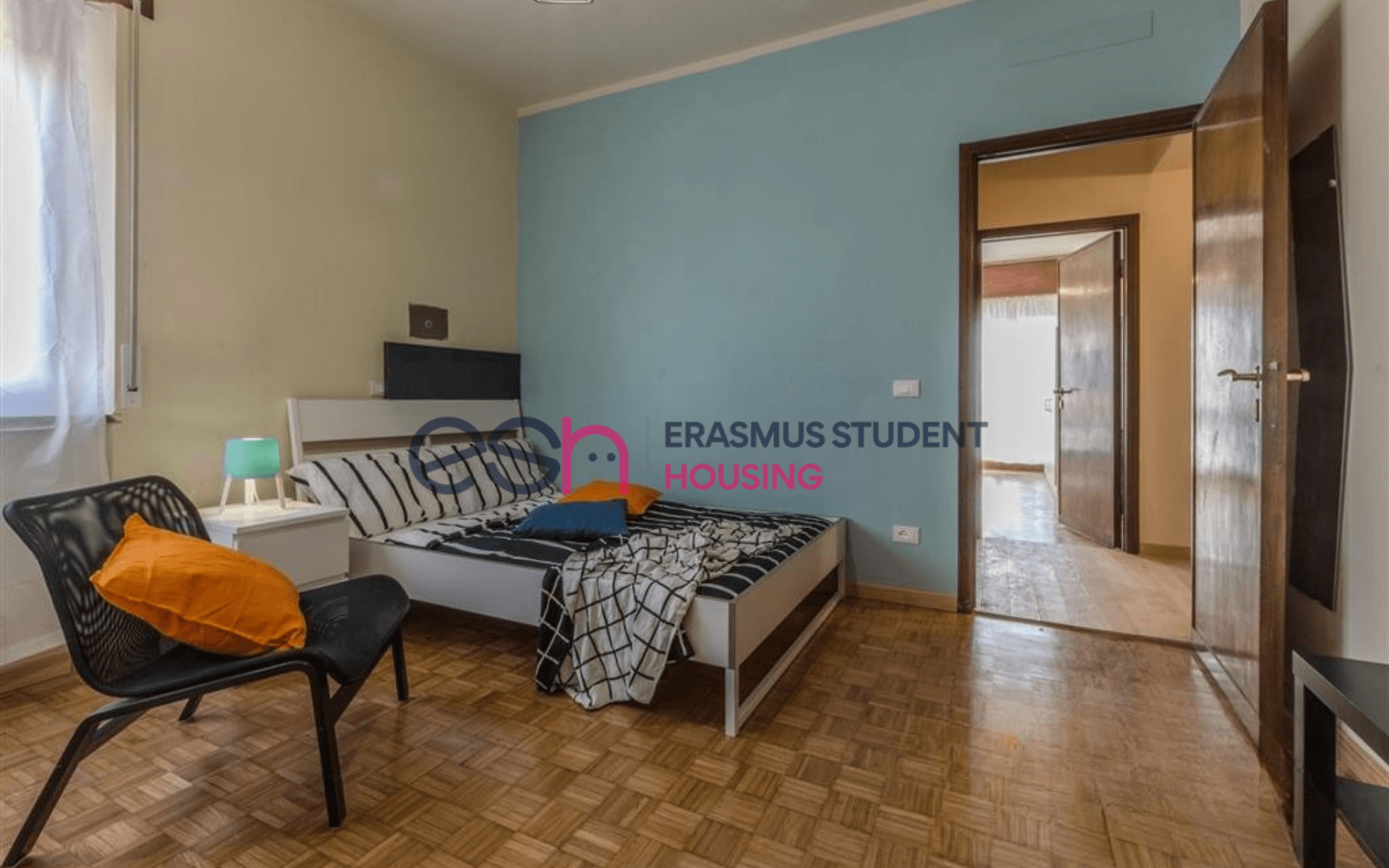 Shared Room in Pisa photo 2