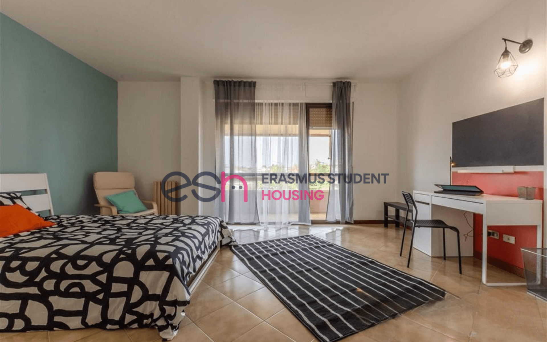 Shared Room in Pisa photo 2