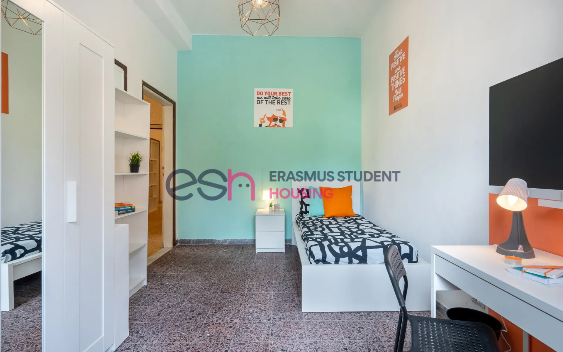 Shared Room in Pisa photo 2