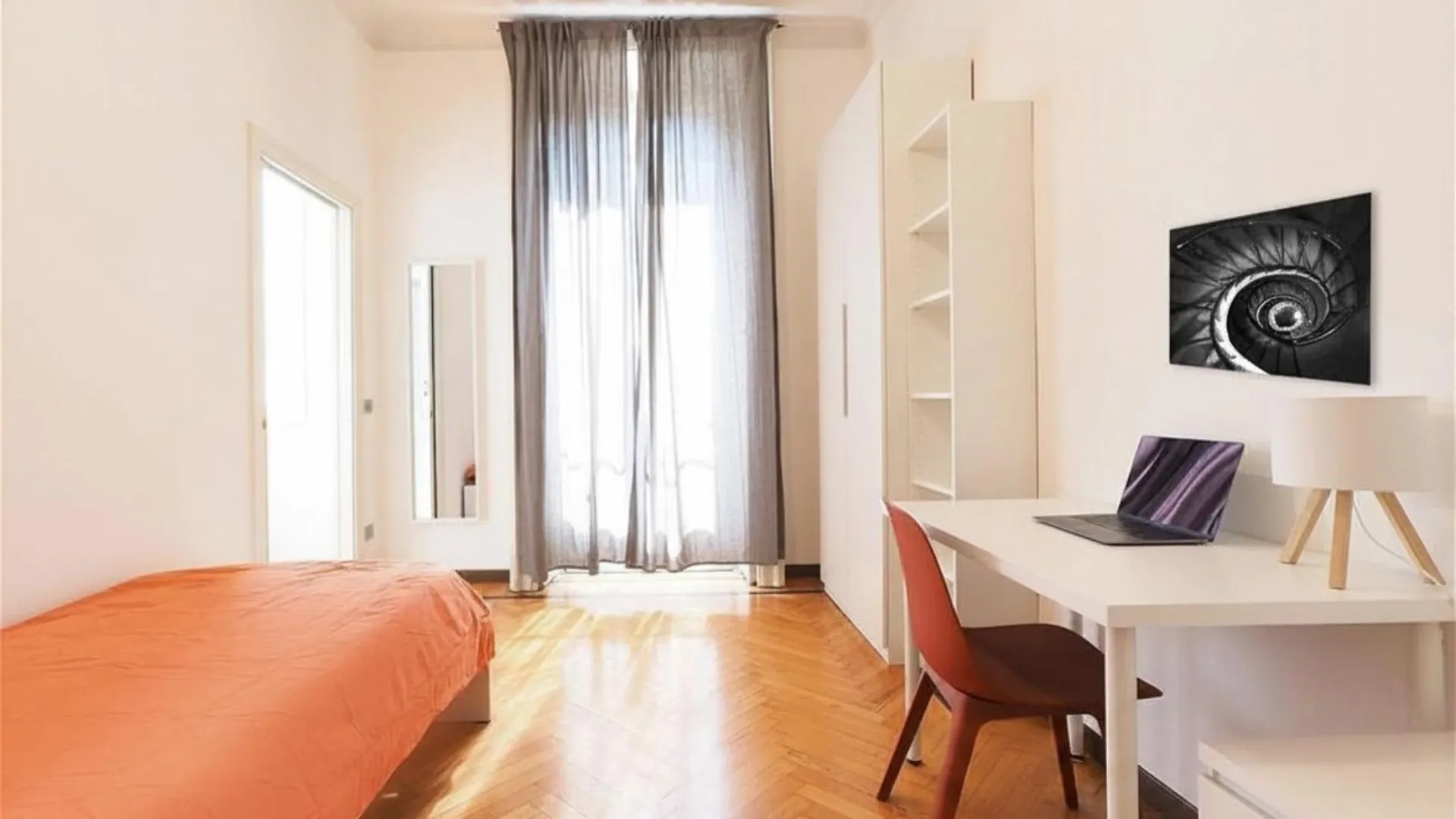 Private room in Milan photo 2