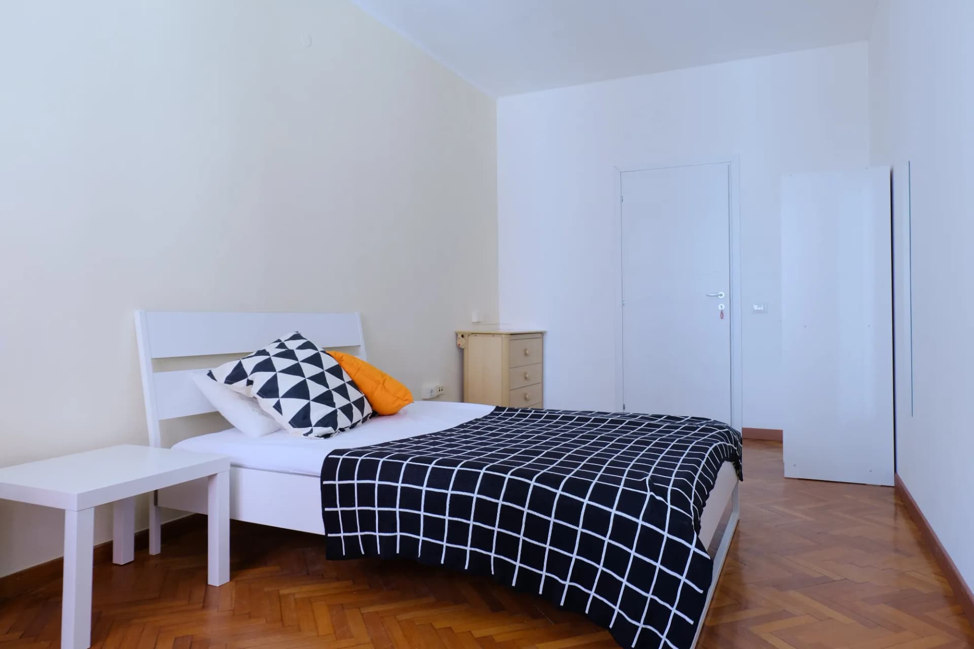 Stanza privata a Cagliari