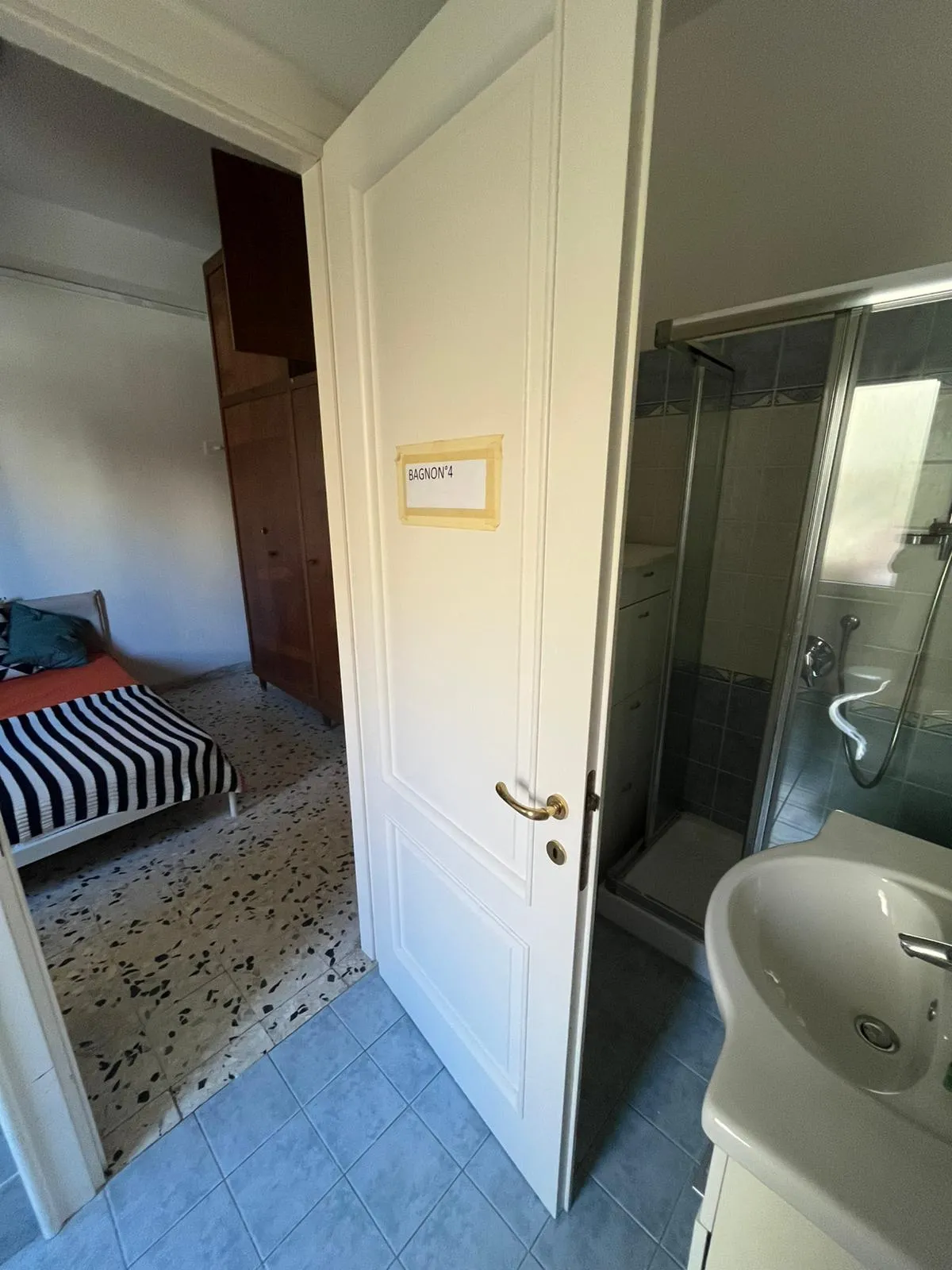 Private room in Cagliari photo 3