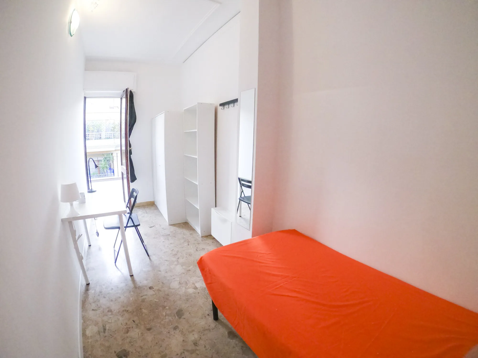 Private room in Cagliari photo 4