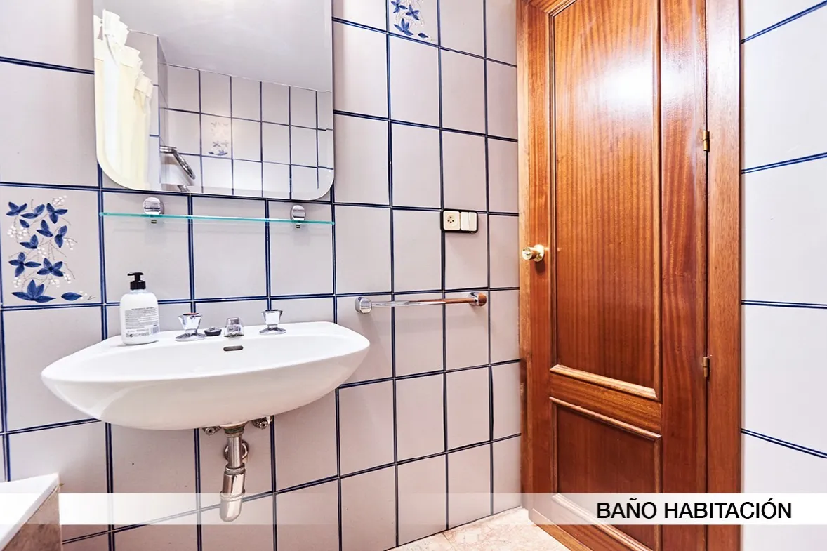 Private room in Seville photo 4