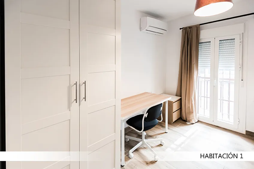 Private room in Seville photo 5