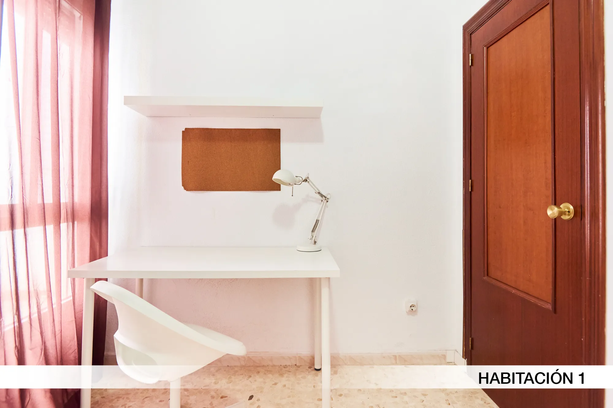 Private room in Seville photo 4