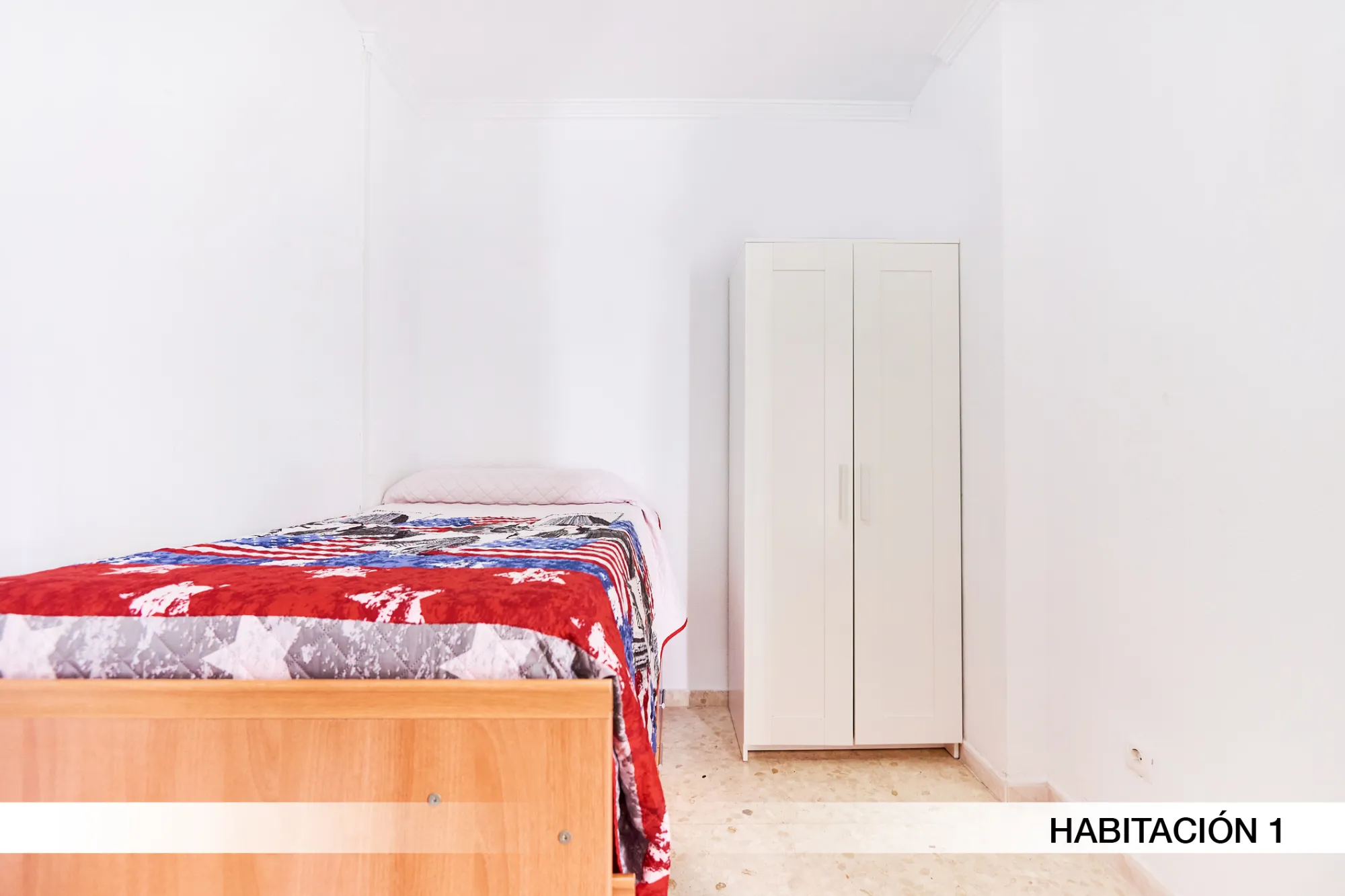 Private room in Seville photo 3