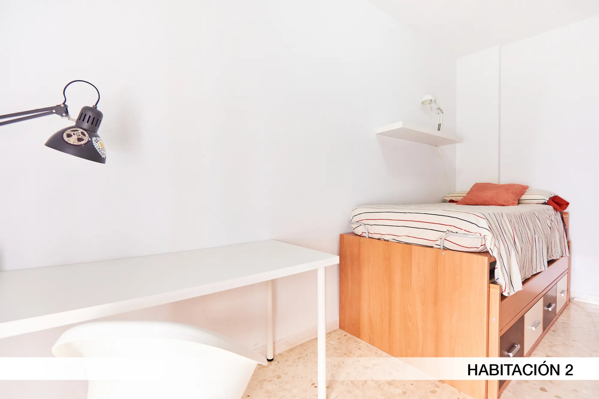 Private room in Seville photo 2