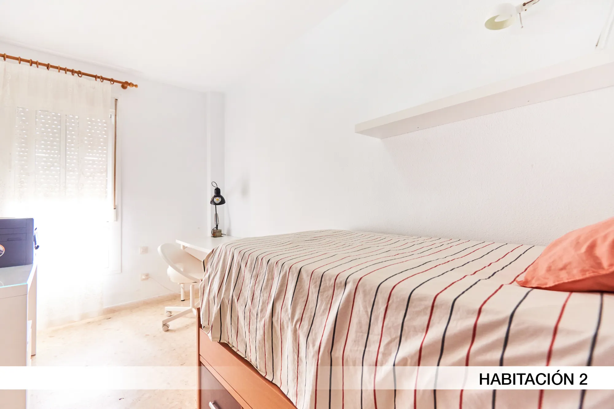 Private room in Seville photo 3