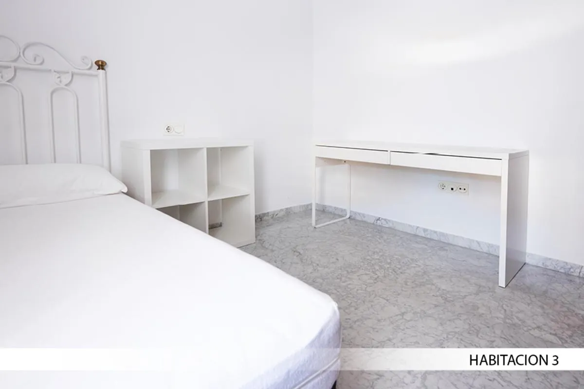 Private room in Seville photo 2