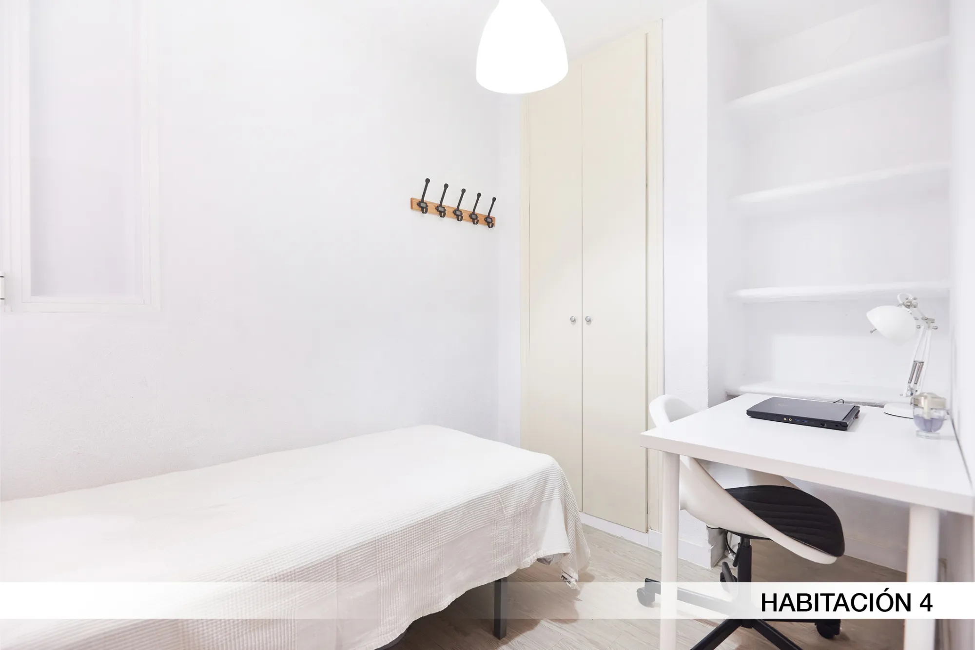 Private room in Seville photo 3