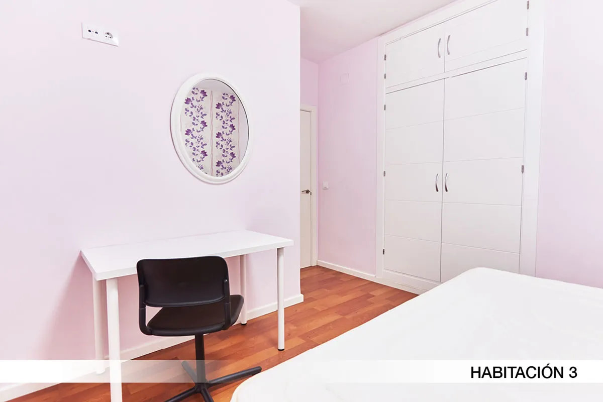 Private room in Seville photo 3